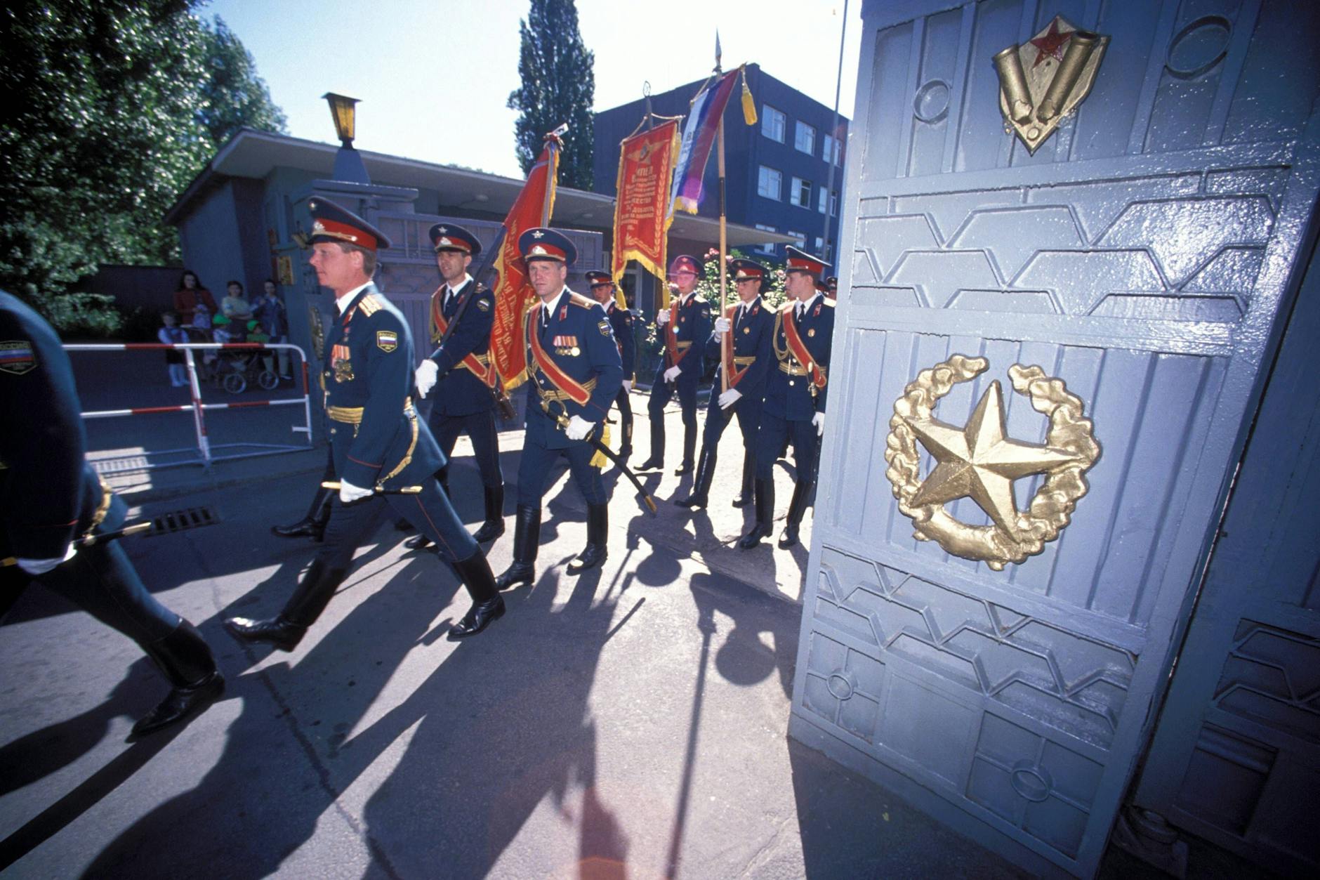 Auszug der russischen Truppen aus der Kaserne Karlshorst im Jahr 1994.