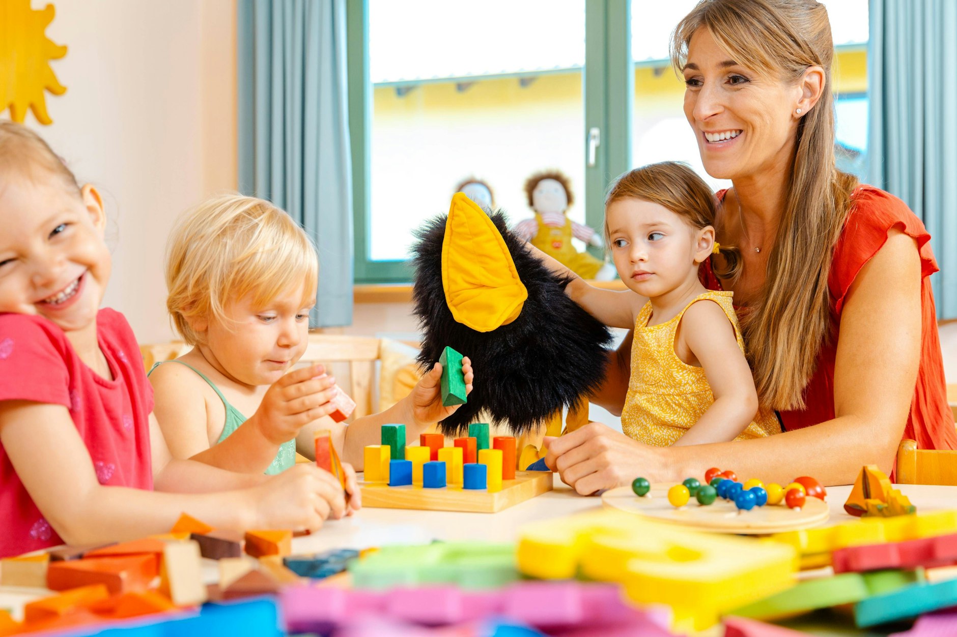 Gut ausgebildete Kita-Erzieher sind in Berlin Kindergärten nicht mehr so häufig anzutreffen. Immer mehr Quereinsteiger übernehmen den Job.