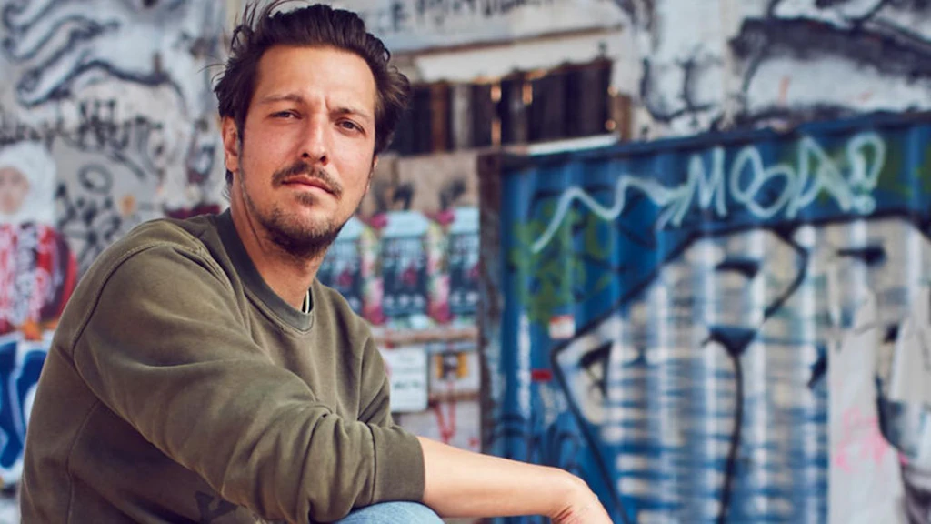 Berliner Zeitung köşe yazarı “ttt”de ARD sunucusu oldu