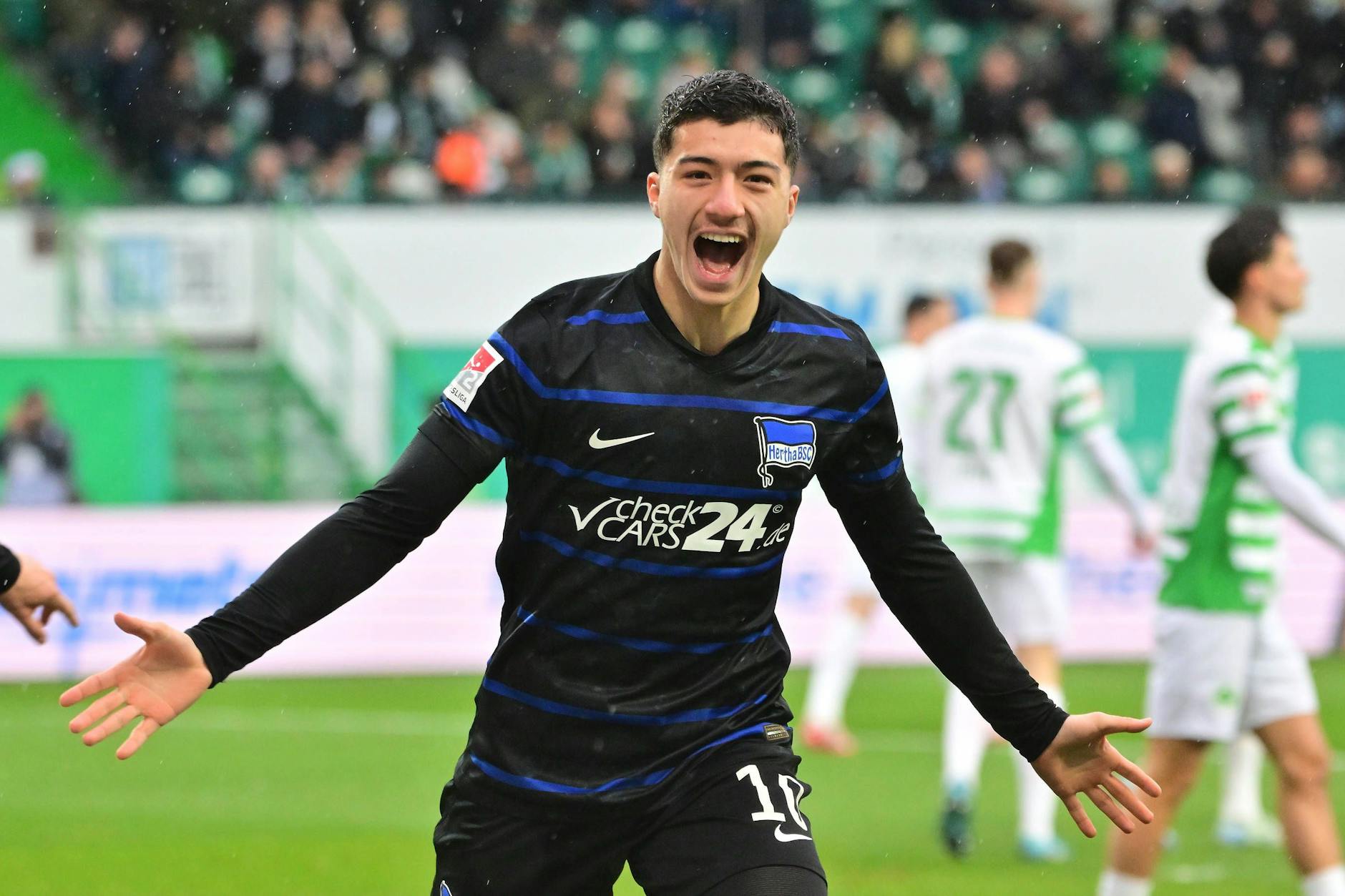 Er ist der Gewinner in der Hertha-Krise. Superjuwel Ibo Maza schraubt seinen Marktwert auf 12 Millionen Euro hoch.