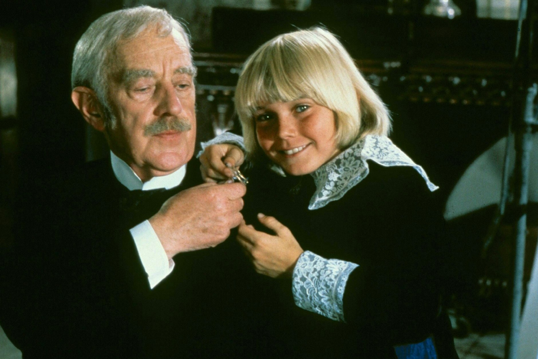 Ricky Schroder zusammen mit Alec Guinness in „Der kleine Lord“. Vorher schon hatte der Kinderstar einen Golden Globe gewonnen.