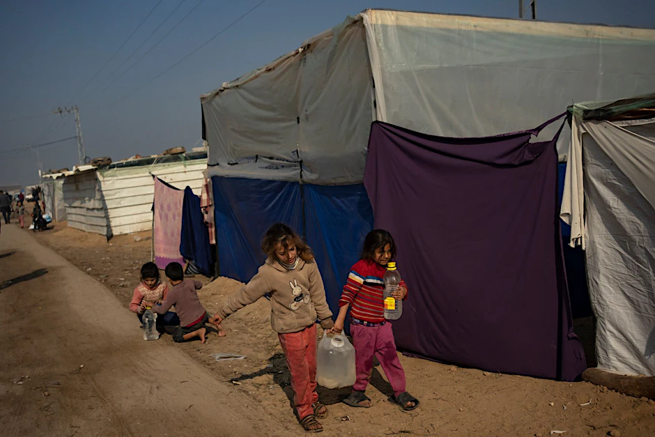 Human Rights Watch bezieht sich vor allem auf die unterbundene Wasserversorgung der Zivilbevölkerung in Gaza.