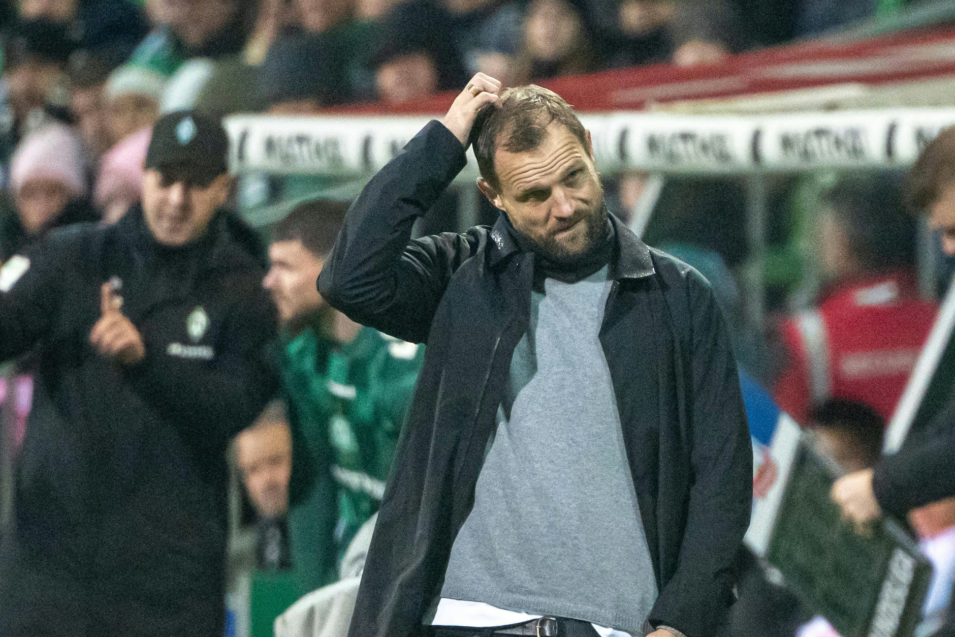 Union-Trainer Bo Svensson scheint ratlos und kommt mit den Eisernen nicht aus der Negativ-Spirale raus.