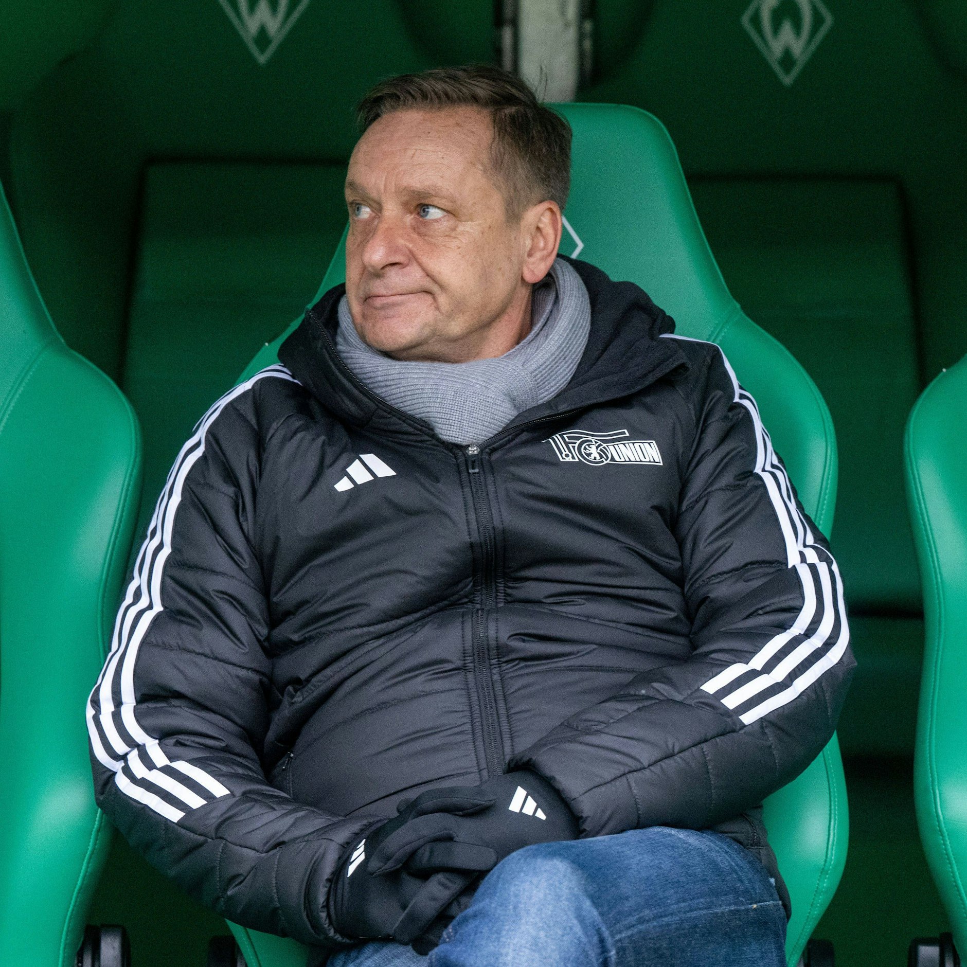 Union-Sportchef Horst Heldt ist nach der enttäuschenden Hinrunde zerknirscht.