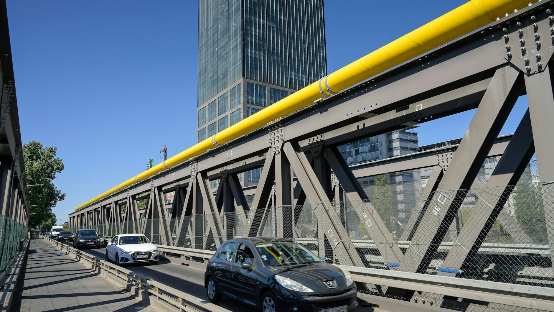 Die Sanierung der Elsenbrücke wird nicht rechtzeitig fertig.