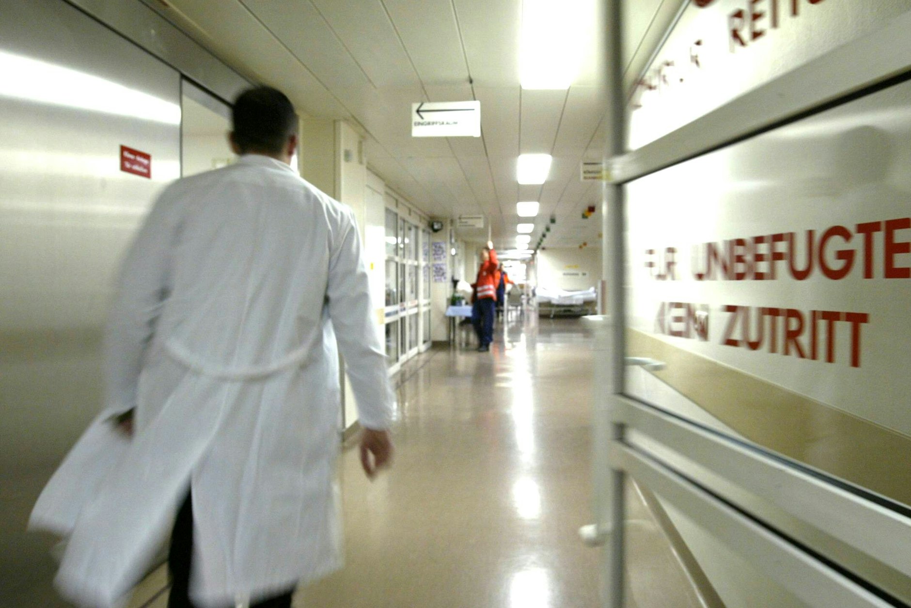 Protestbrief: Drängt die Charité Ärzte zu „freiwilliger“ Mehrarbeit?