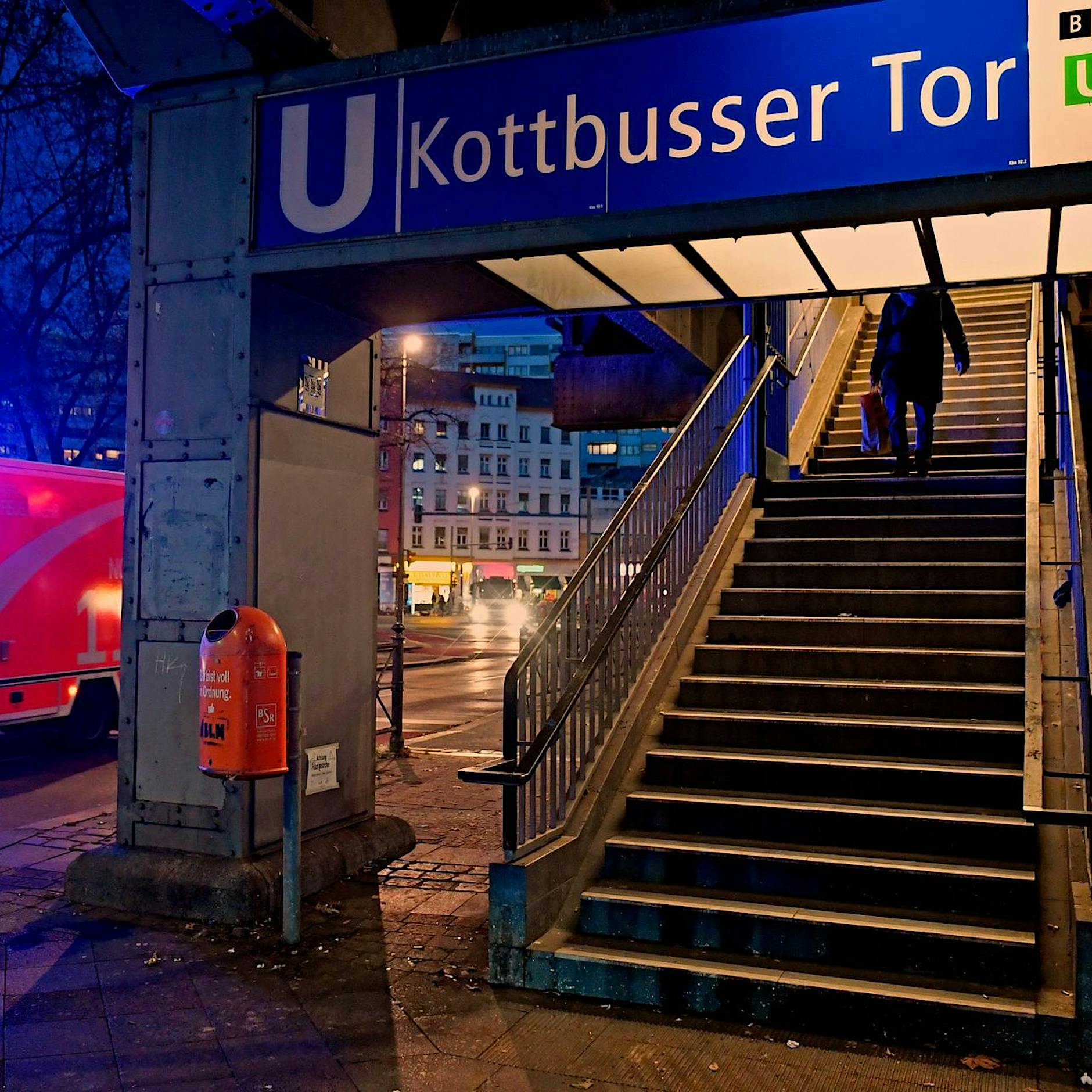 Kottbusser Tor: 29-Jährige transfeindlich beleidigt und geschlagen