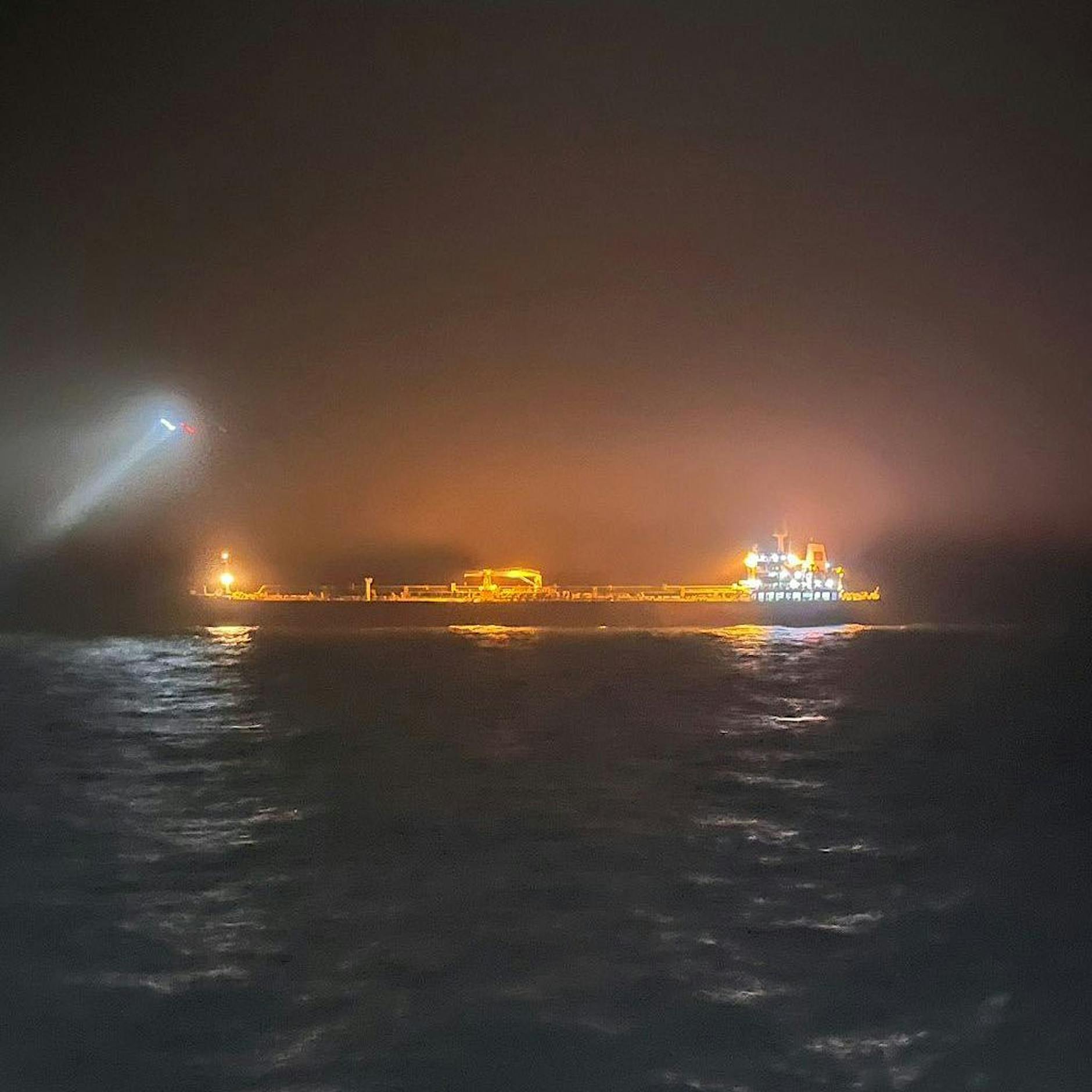 Eagle S festgesetzt: Was hat die russische Schattenflotte mit den zerstörten Ostseekabeln zu tun?