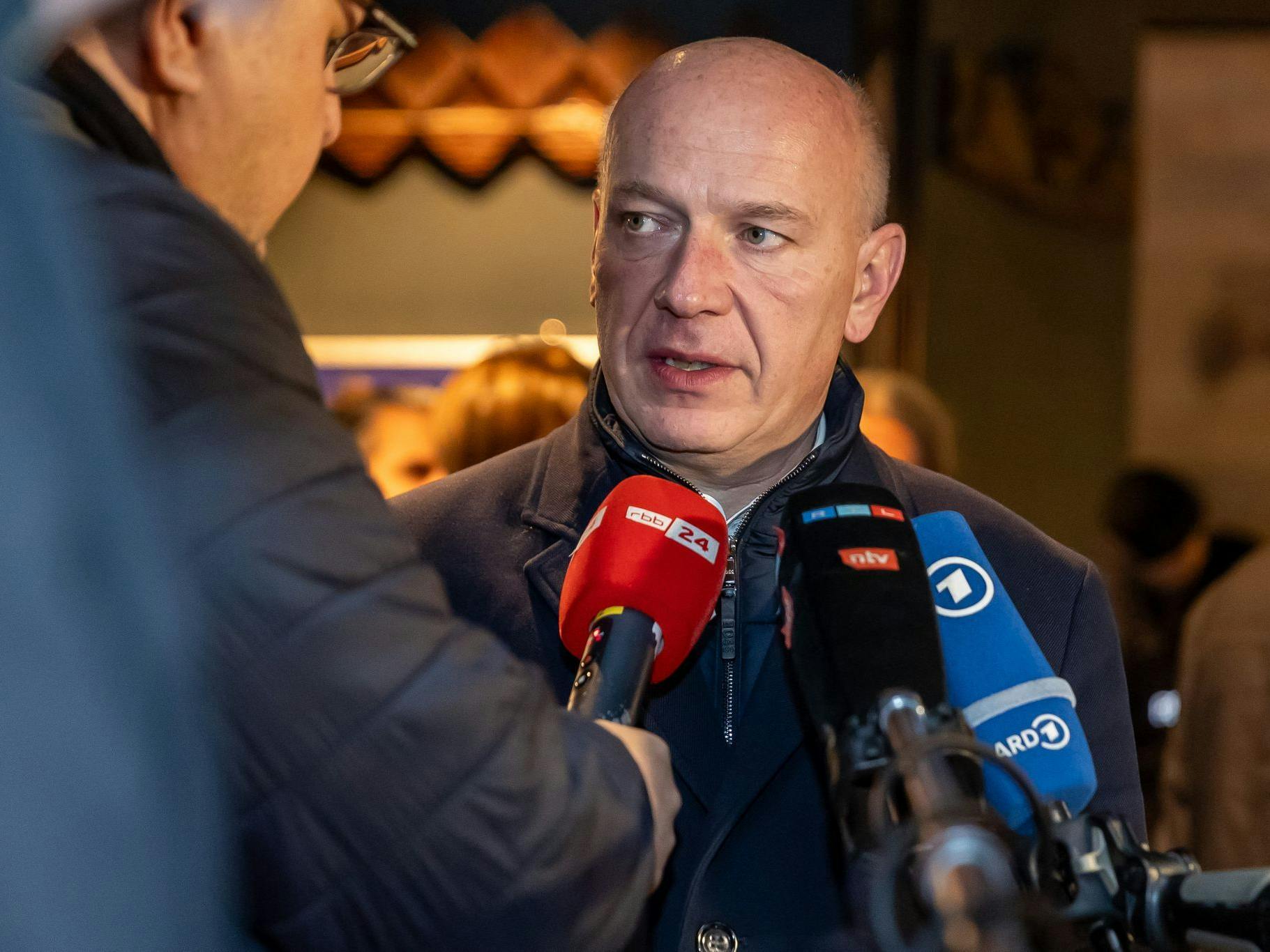 Kai Wegner (CDU) kündigt die nächste Sparrunde für Berlin an.