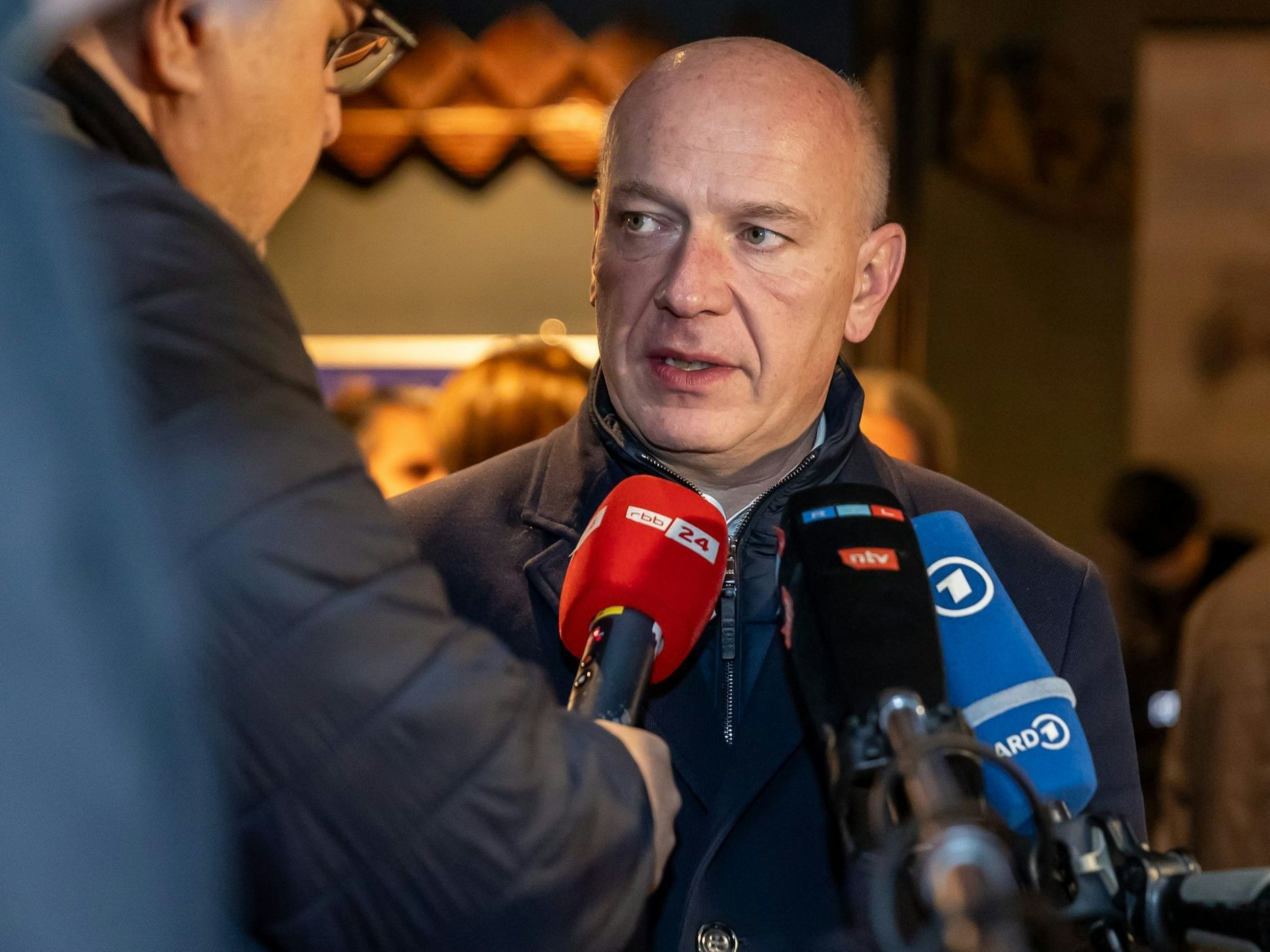 Kai Wegner (CDU) kündigt die nächste Sparrunde für Berlin an.
