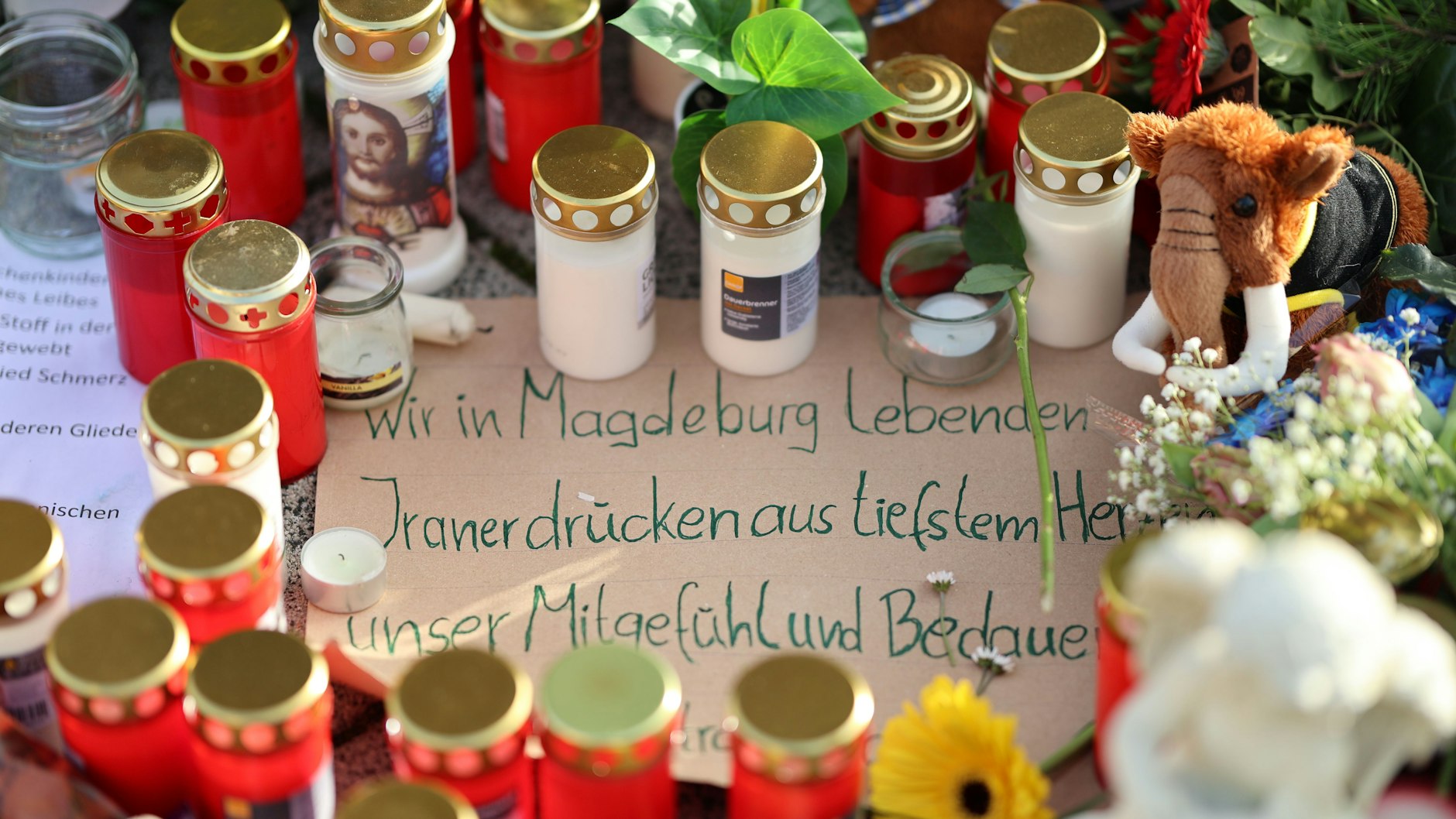 Der Anschlag vom Weihnachtsmarkt in Magdeburg löste bei vielen Menschen in ganz Deutschland Trauer aus.