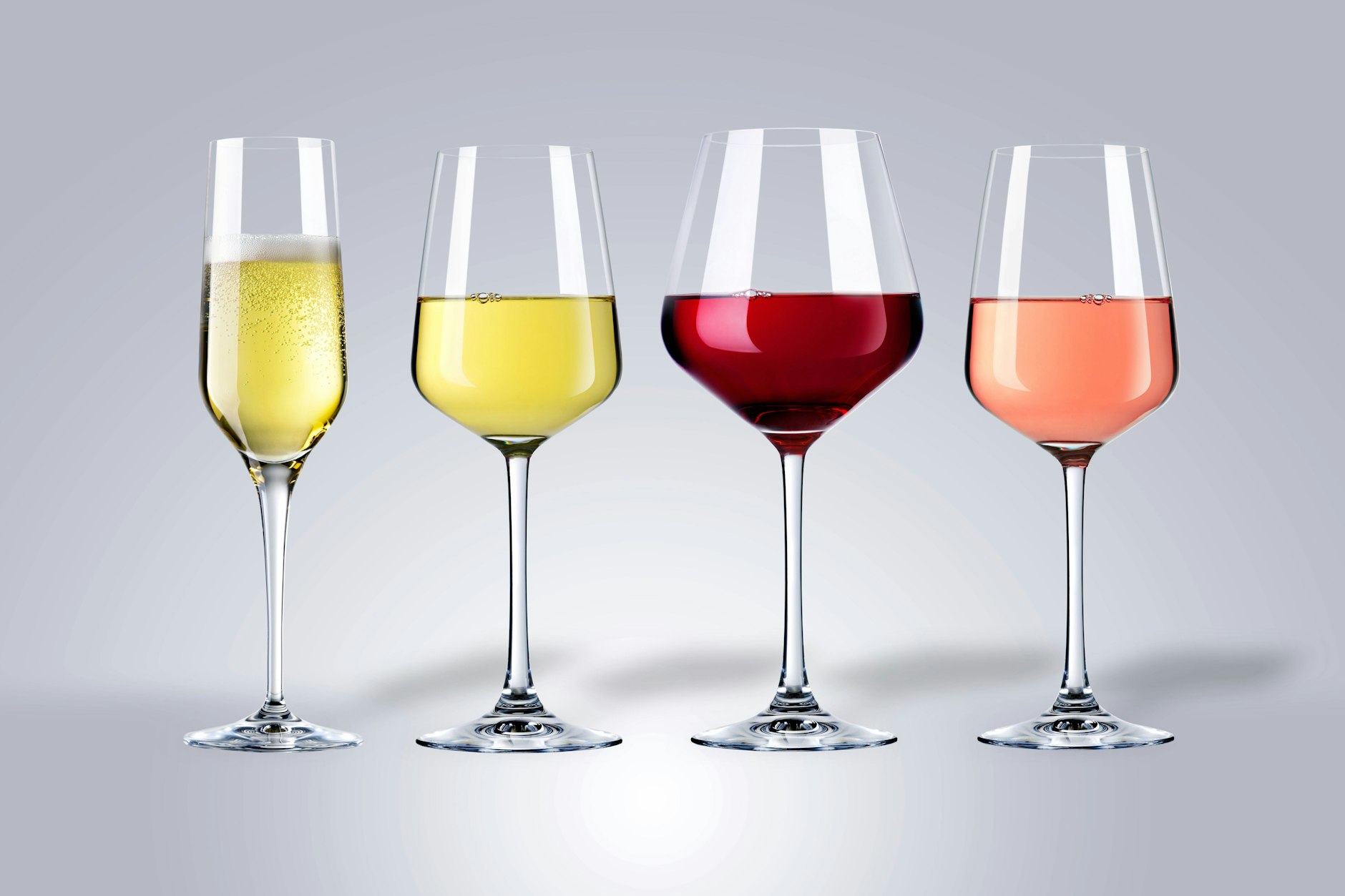 Wein und Prosecco ohne Alkohol sind der neue Trend bei den Promis.