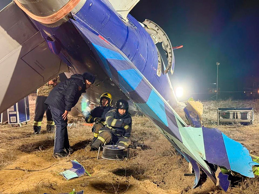Kasachstan-Flugzeugabsturz: Putin entschuldigt sich für „tragischen Vorfall“