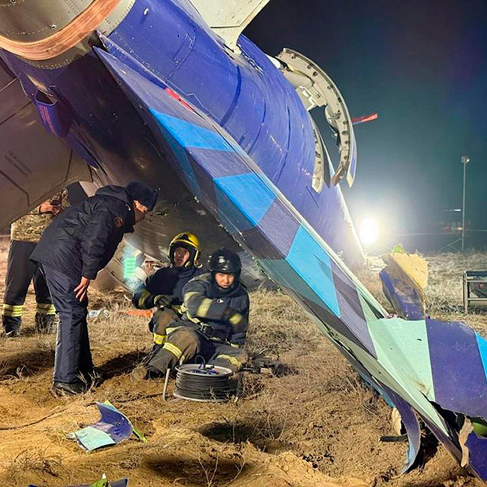 Kasachstan-Flugzeugabsturz: Putin entschuldigt sich für „tragischen Vorfall“