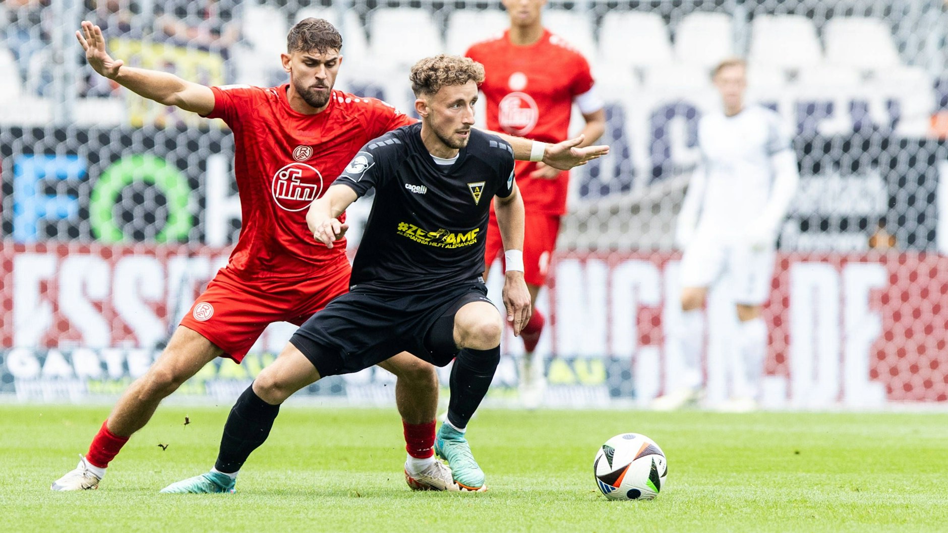 Felix Meyer legte bei Drittligist Alemannia Aachen einen Blitz-Start hin, zuletzt lief es nicht richtig rund.