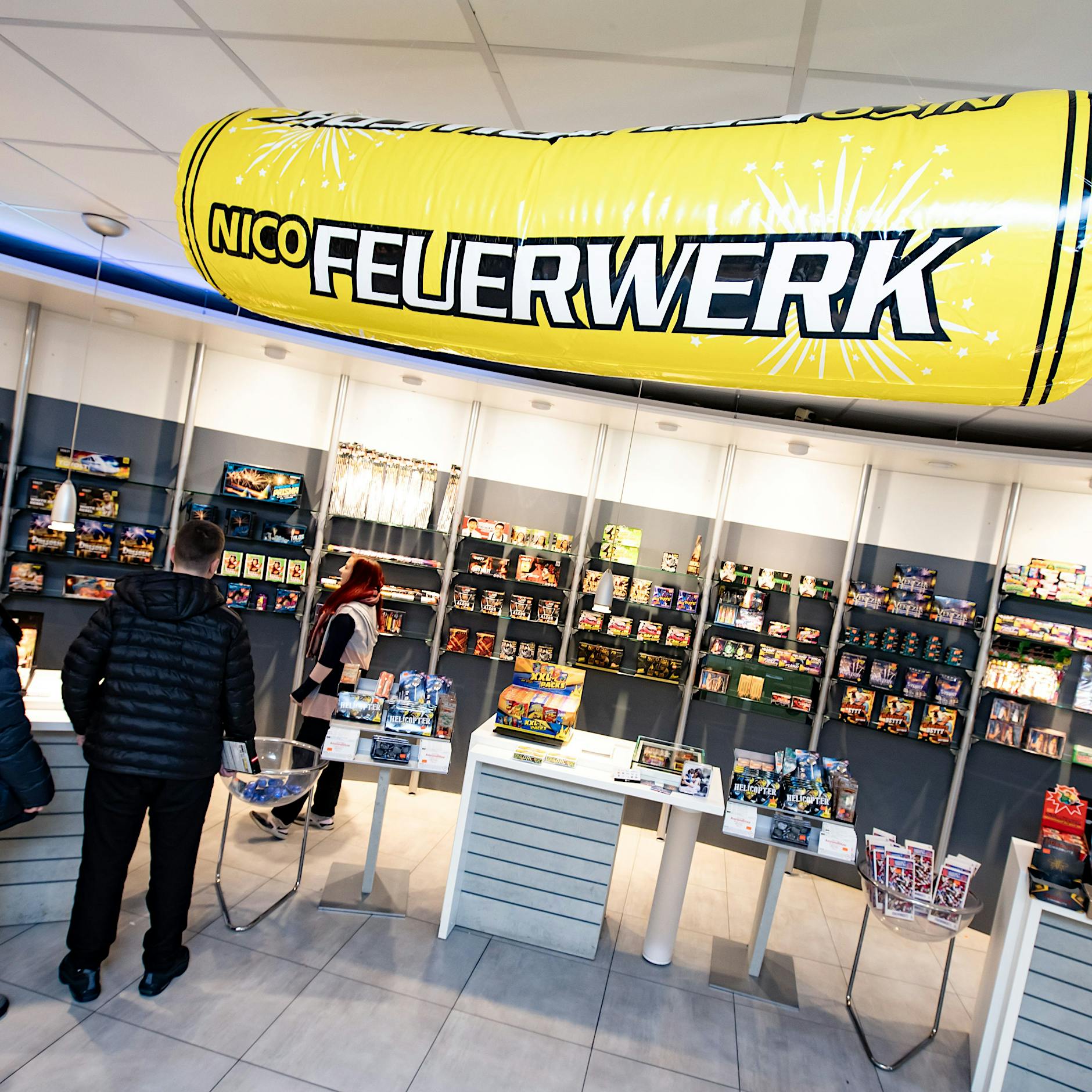 Silvester-Feuerwerk in Berlin: Rekordkäufe, Verbotszonen und die neuen Herausforderungen für Händler