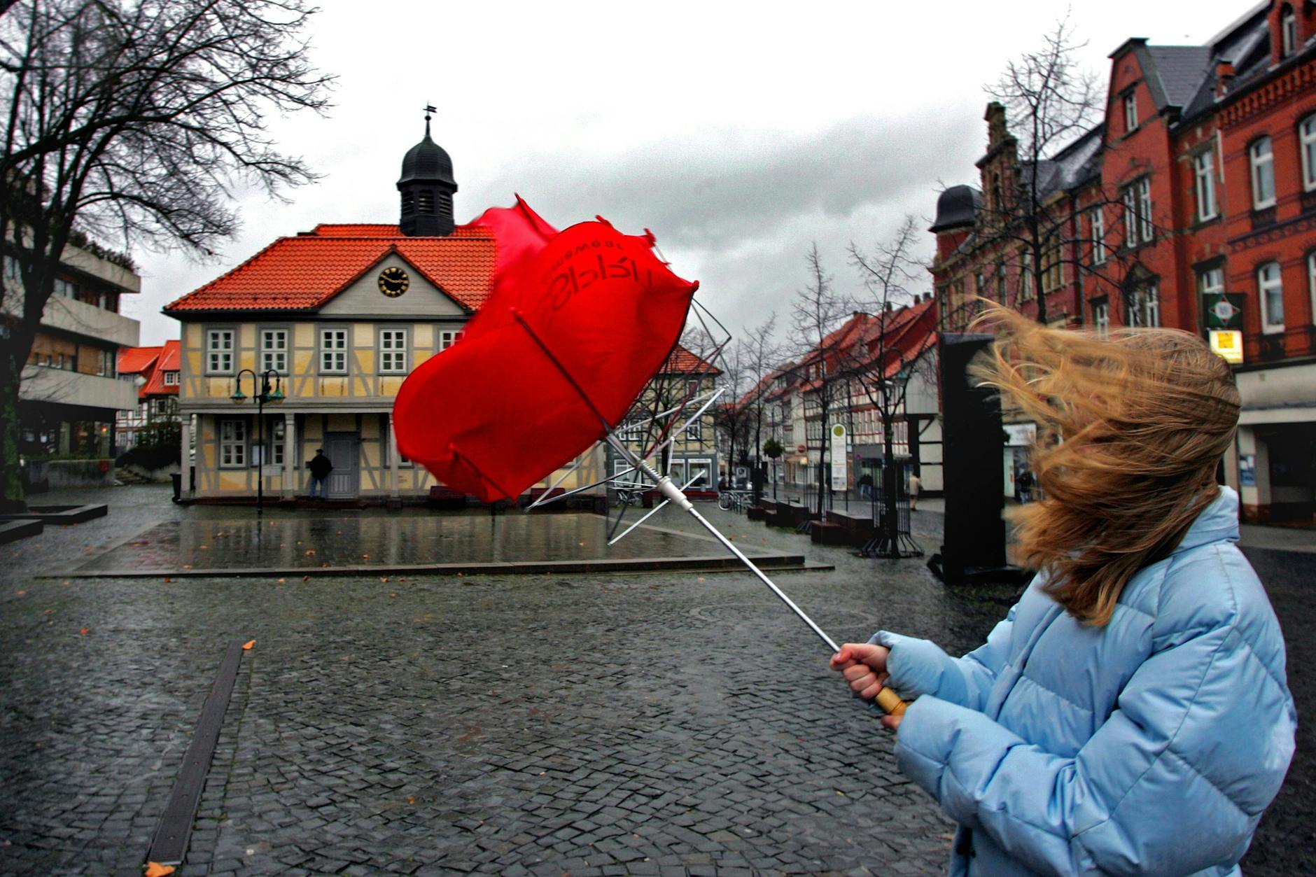 Norddeutschland steht eine stürmische Silvesternacht bevor.