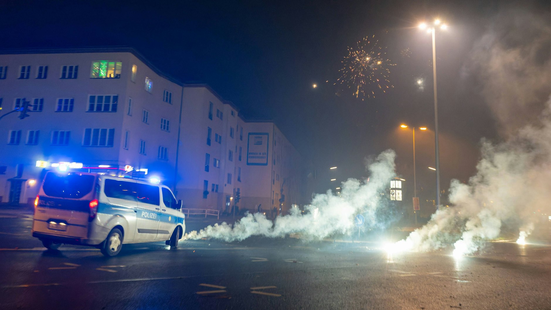 Die Polizei in Berlin will gegen Böllerchaoten hart vorgehen. 