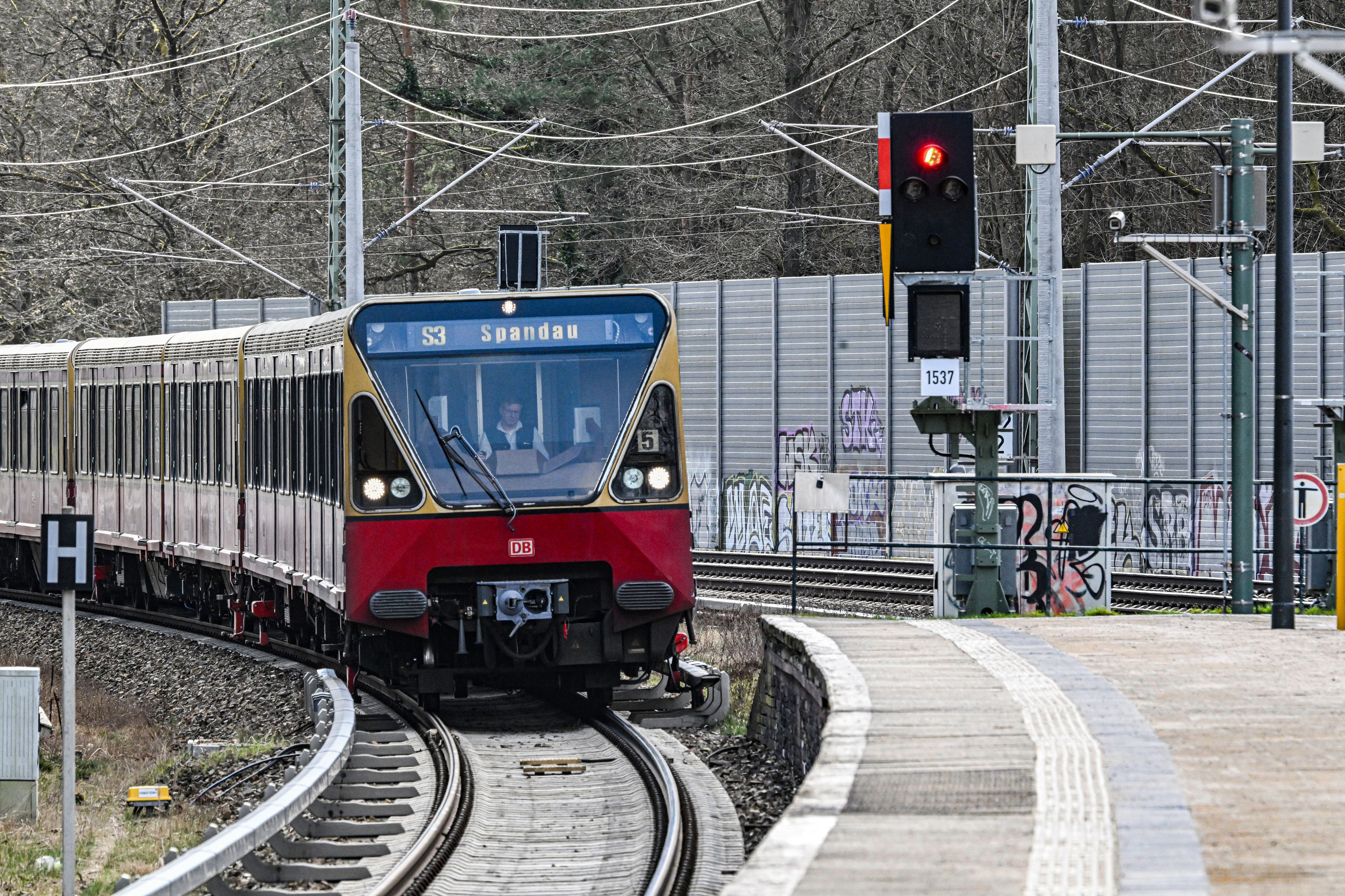 Image - Diese Baustellen machen 2025 das Fahren mit der S-Bahn richtig schwer