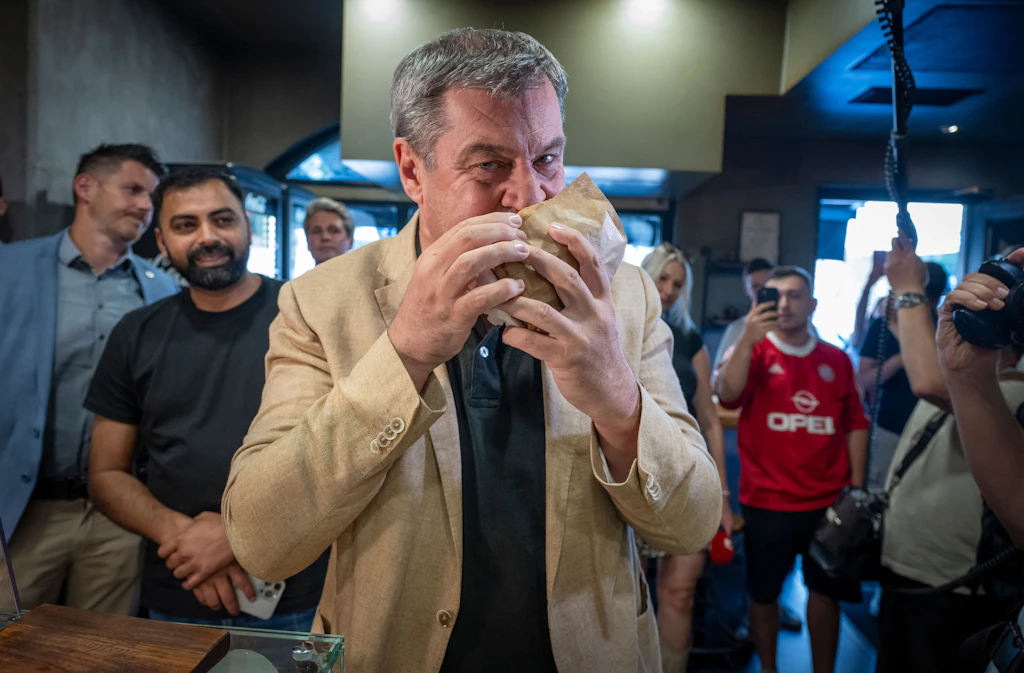 Die kuriosesten Auftritte von Markus Söder: Einmal durch die ganze Speisekarte