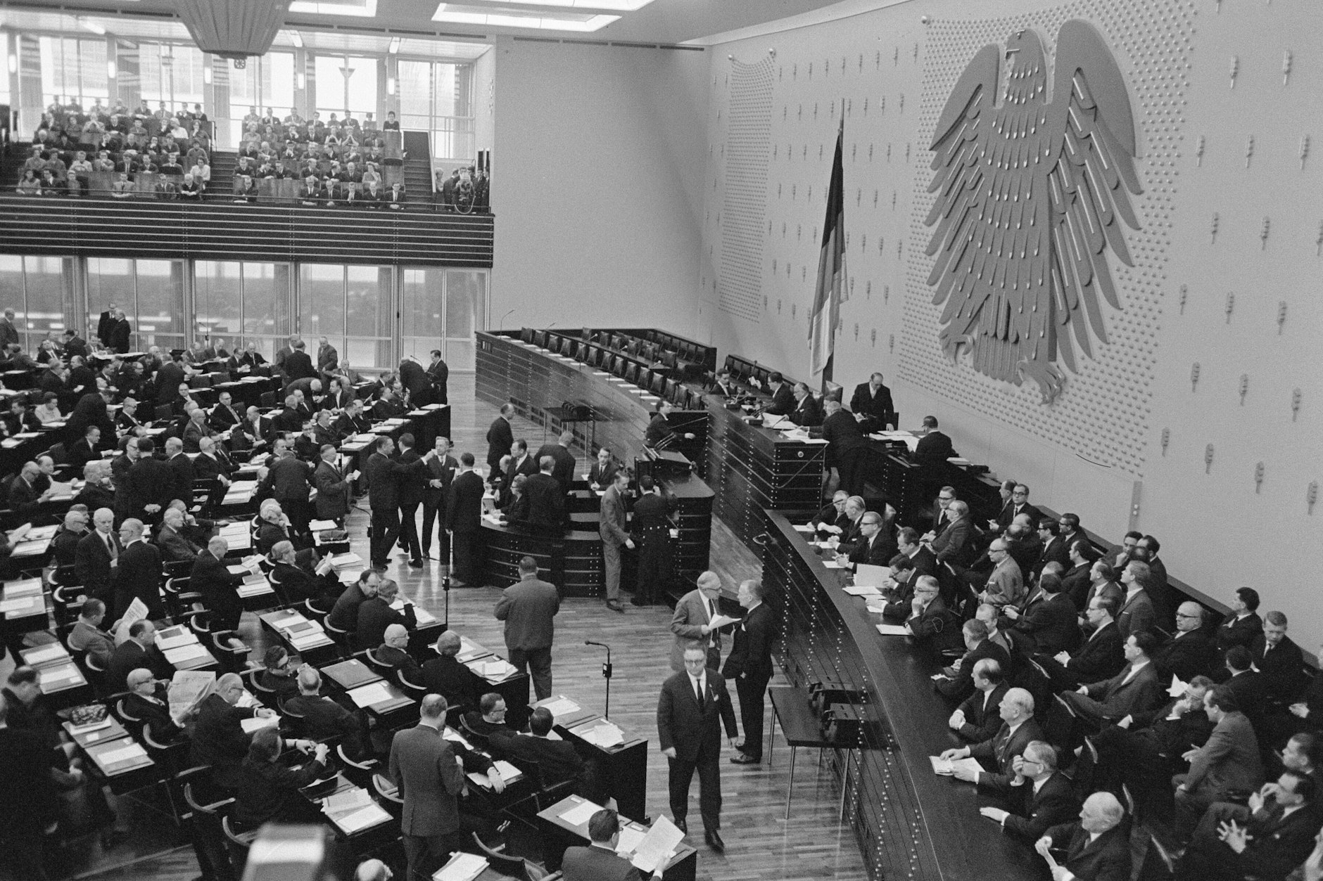 Der Deutsche Bundestag in Bonn in den 60er-Jahren