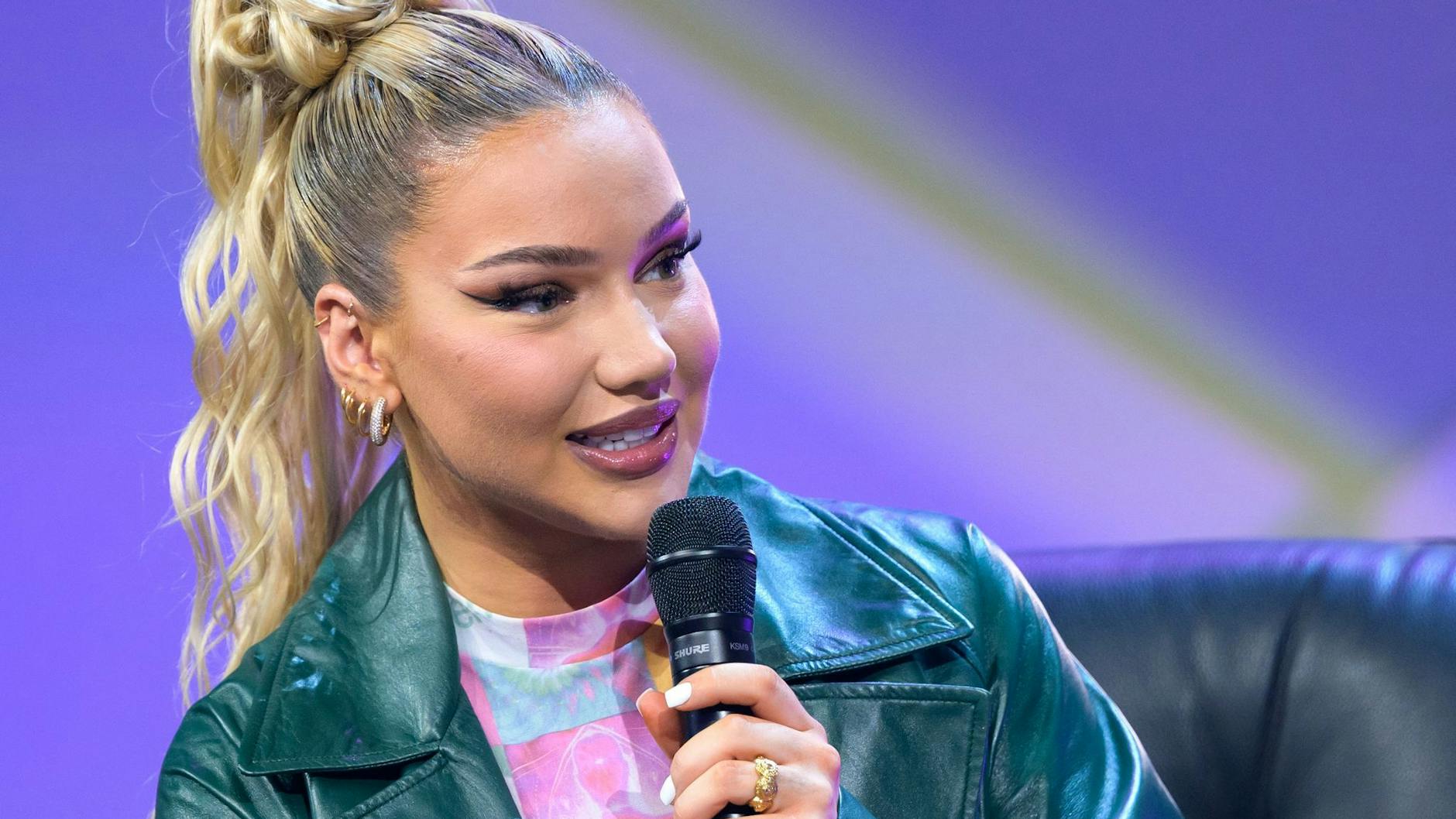 Rapperin Shirin David hat ihren Körper in etlichen Schönheits-OPs aufhübschen lassen.