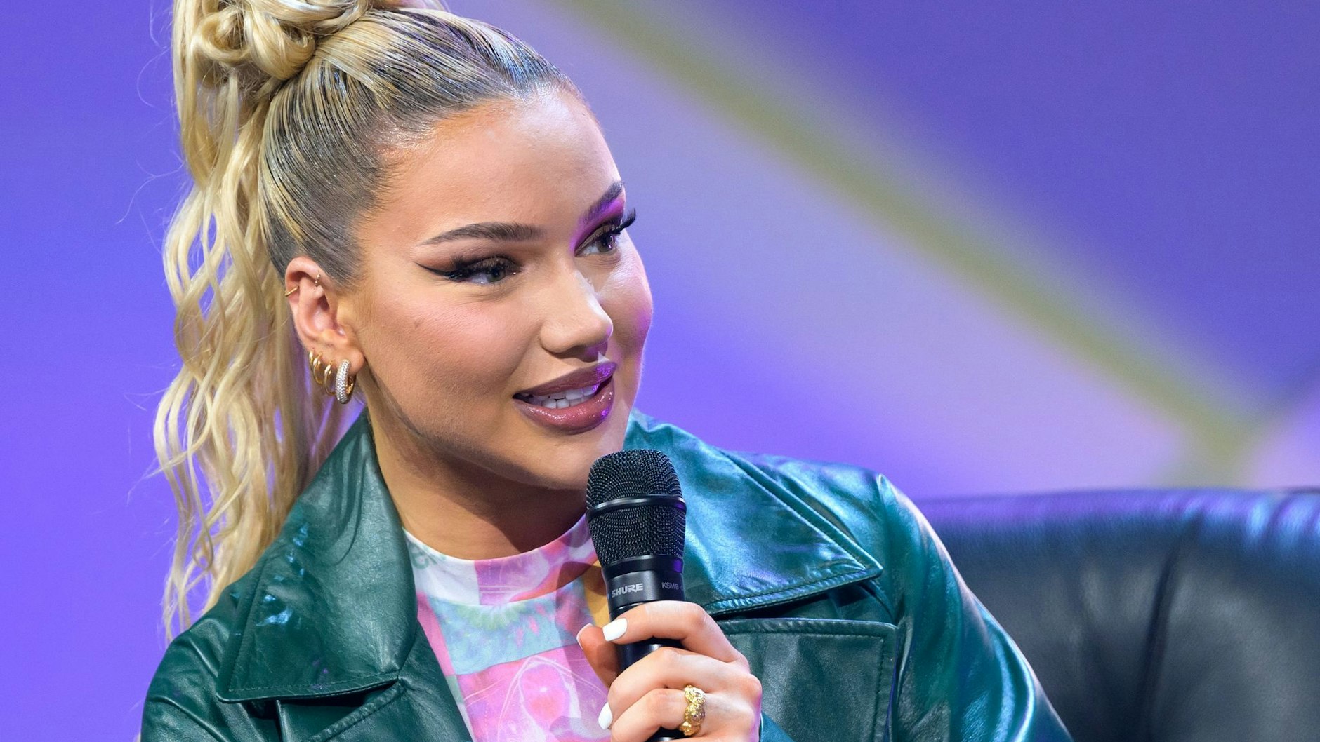 Rapperin Shirin David hat ihren Körper in etlichen Schönheits-OPs aufhübschen lassen. 
