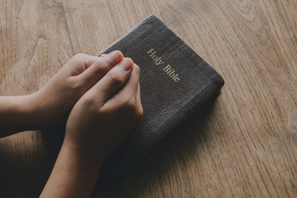 Schulen in Texas verbannen die Bibel aus Bibliotheken