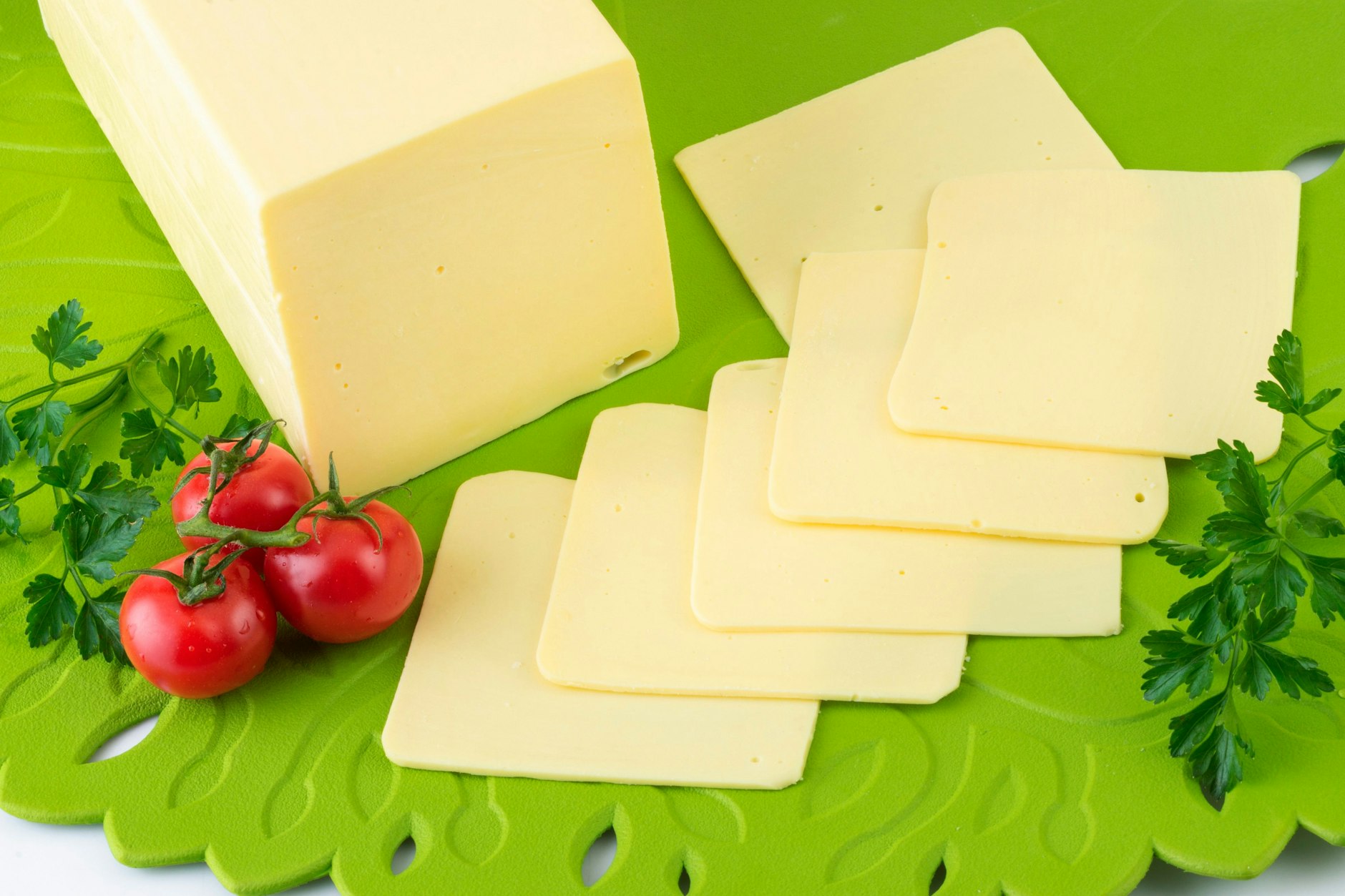 In einem veganen Käse wurden Schadstoffe nachgewiesen.