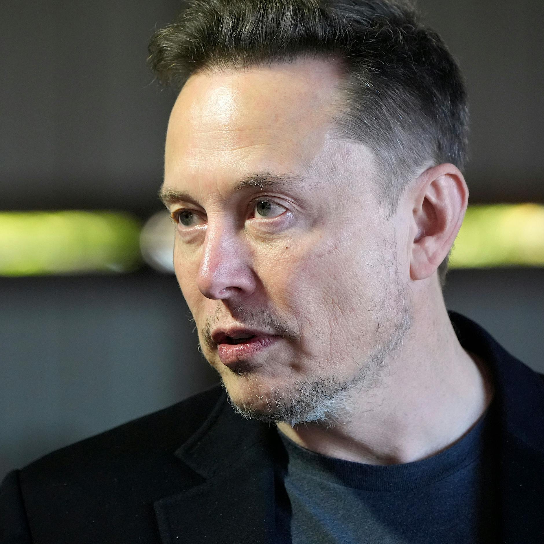 Nach Cybertruck-Explosion: Elon Musk kritisiert Medien und spricht von „Propaganda“