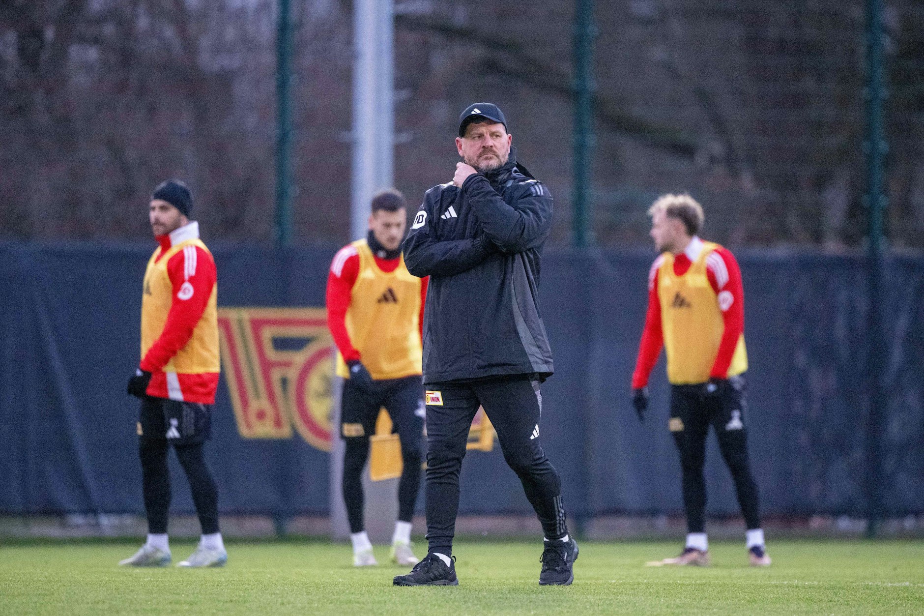 Steffen Baumgart macht seinen Spielern in den ersten Trainingseinheiten als Cheftrainer des 1. FC Union gleich mehrere Ansagen.