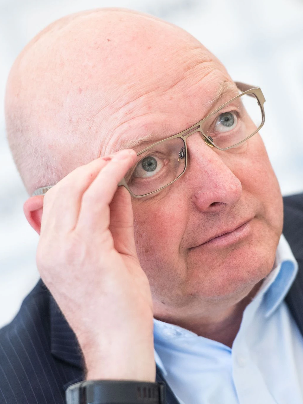 Volker Wulff hat alle Sinne geschärft, passt die Vorbereitung des Reit-Weltcups in Leipzig nach den Wettervorhersagen an.
