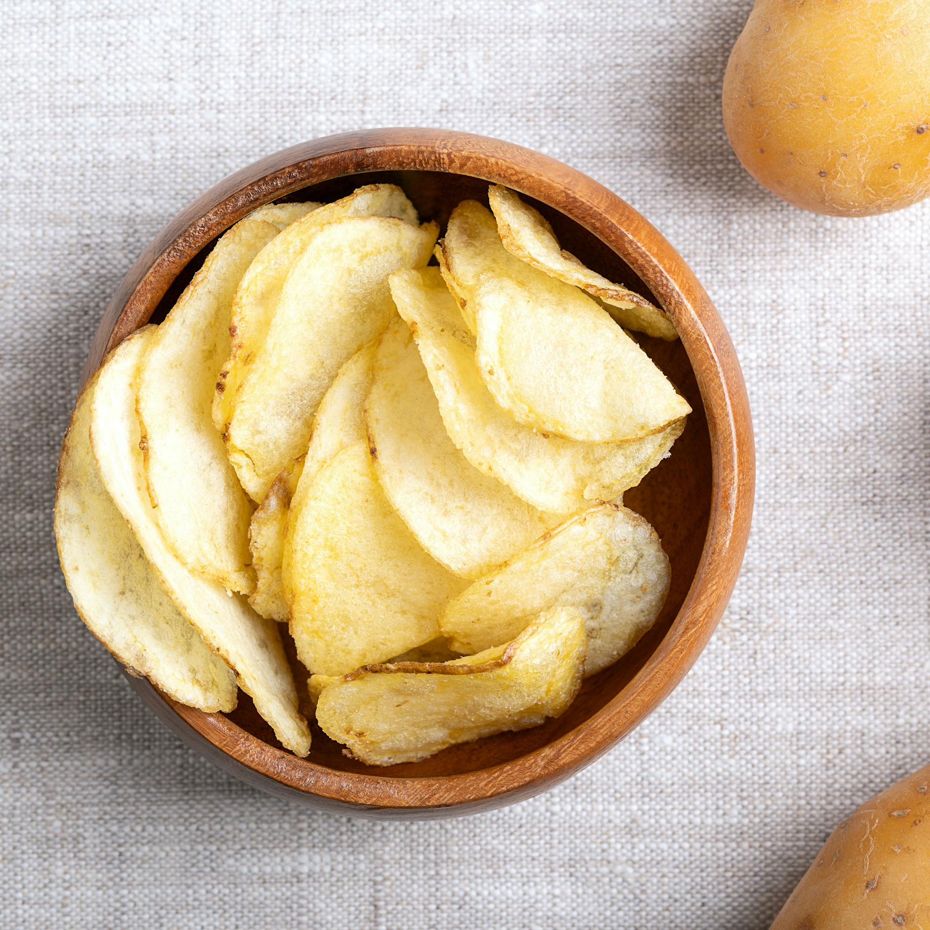 So machen Sie Kartoffelchips ganz einfach selber – in nur 8 Minuten!