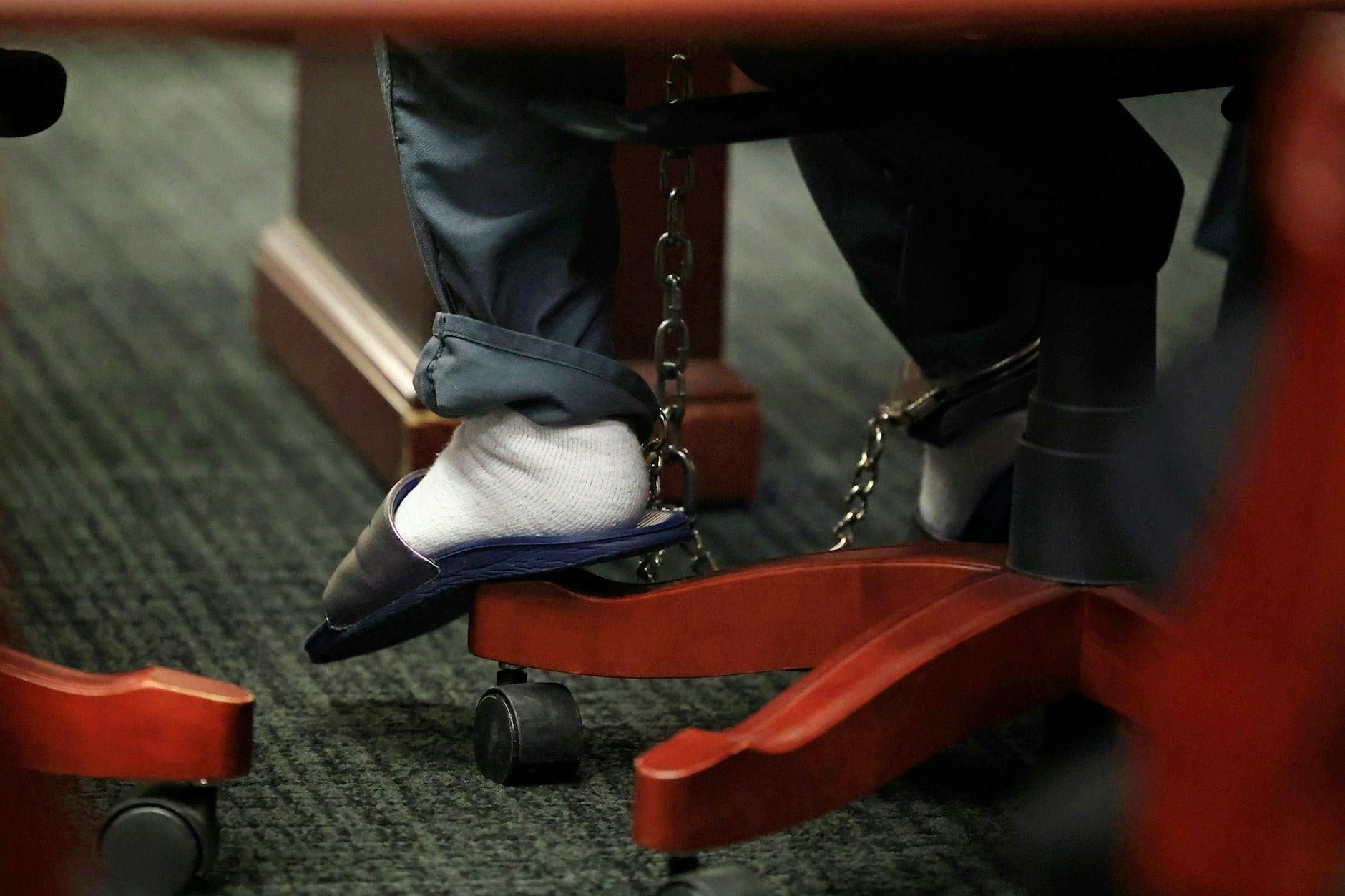 Ein Mörder, der seit mehr als zwei Jahrzehnten in der Todeszelle im amerikanischen Bundesstaat Arizona sitzt, verlangt vom Obersten Gerichtshof, seine Hinrichtung zu beschleunigen.