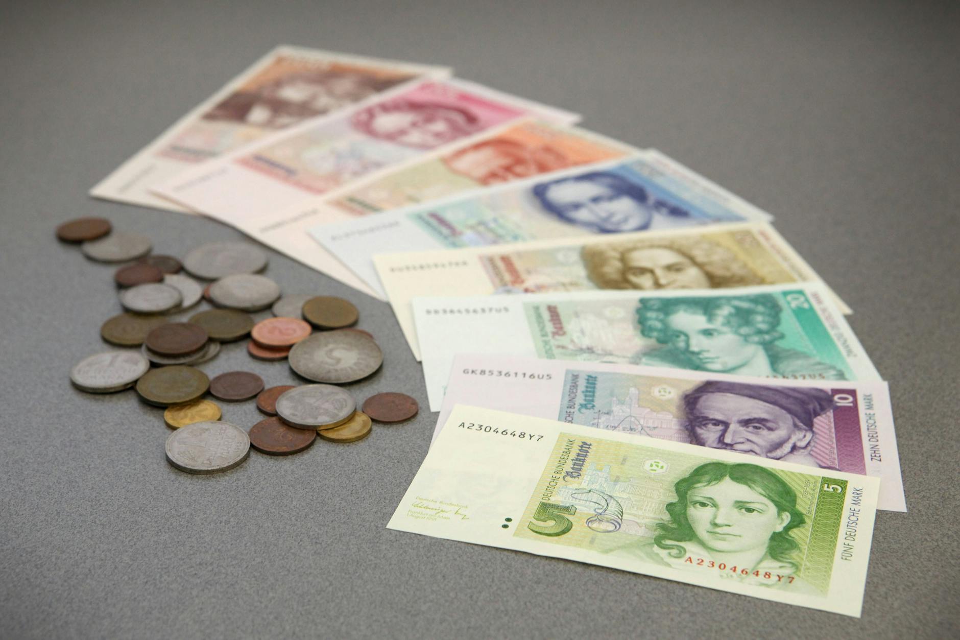 Die gute, alte D-Mark: So mancher Berliner hat sie noch.