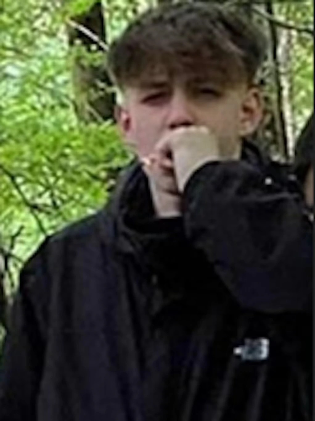 Ein weiteres Foto von Max Janke, mit dem die Polizei nach dem 19-Jährigen sucht.