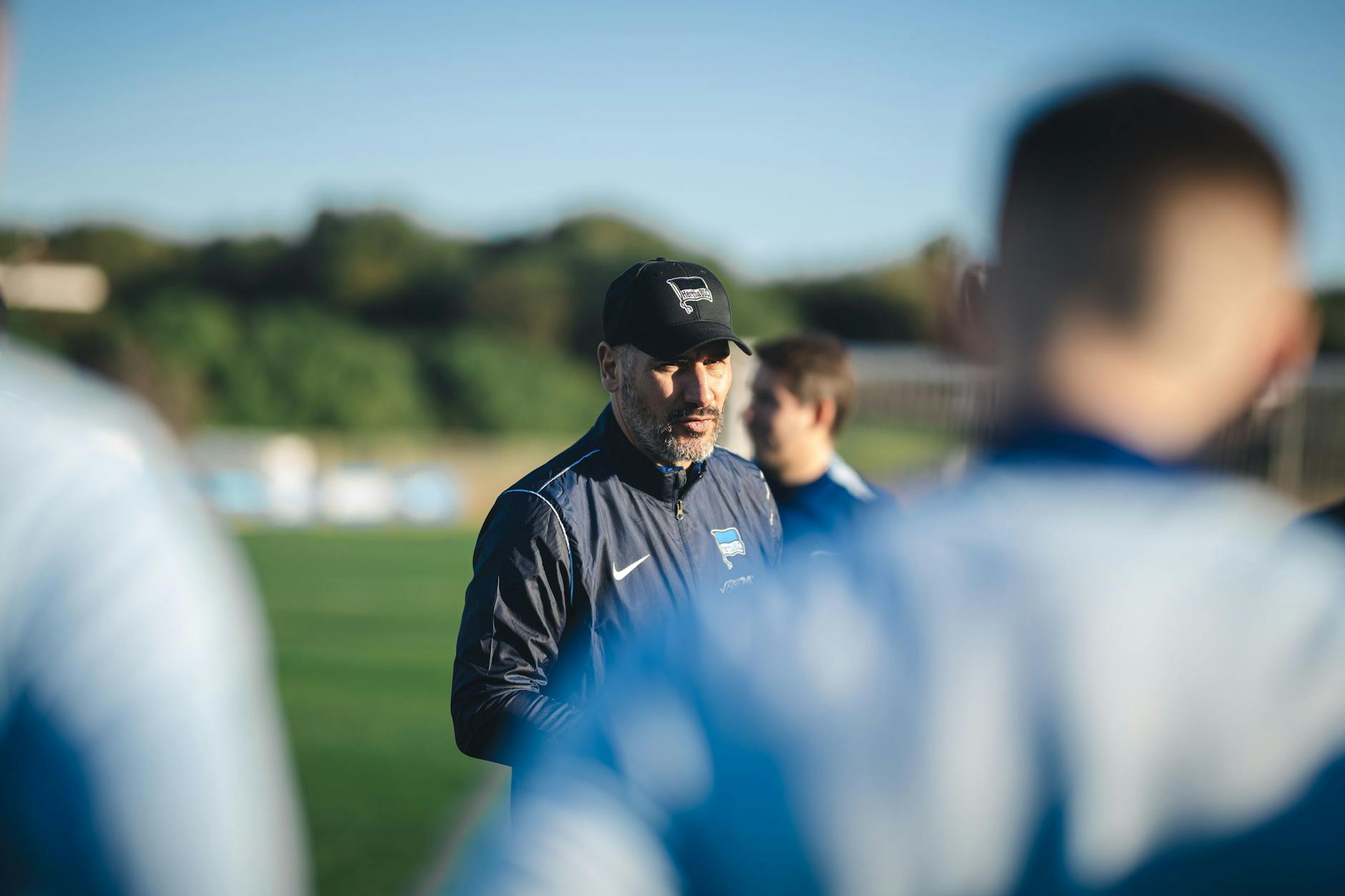 Bei milden Temperaturen in Spanien möchte Trainer Cristian Fiél mit der Mannschaft von Hertha BSC die Grundlage für eine sportlich starke Rückrunde legen.