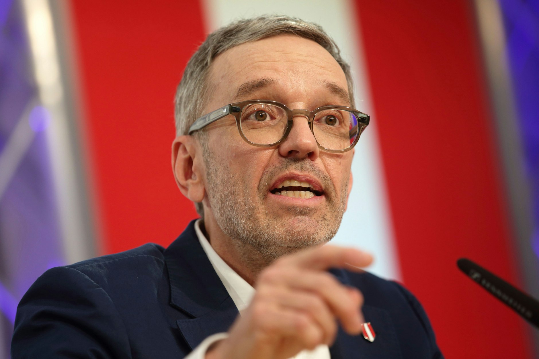 Herbert Kickl auf der Pressekonferenz am Dienstag in Wien