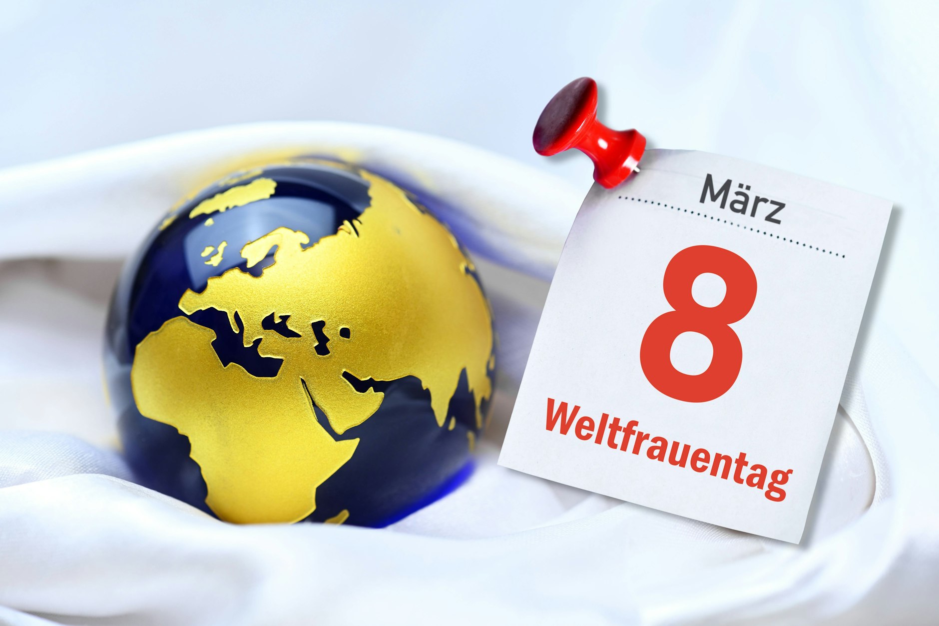 Auch der Frauentag könnte als Feiertag kippen.