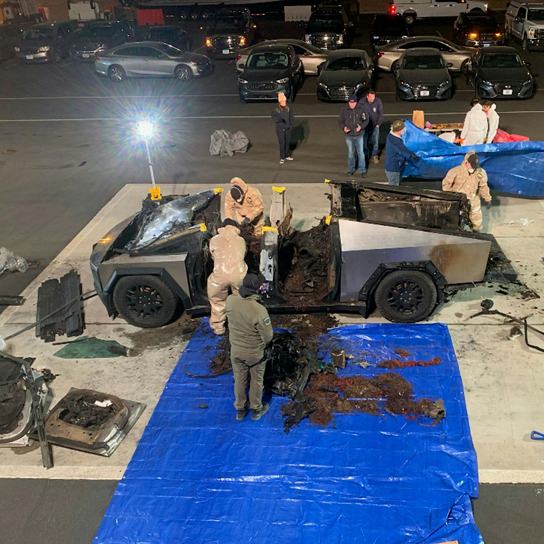 Tesla-Cybertruck vor Trump-Hotel gesprengt: Täter nutzte ChatGPT für Bombenbau