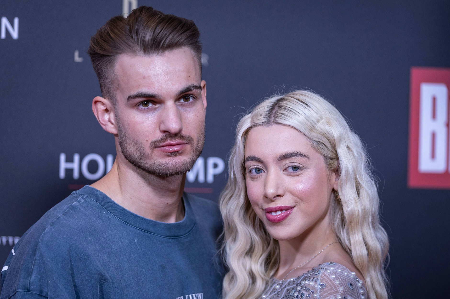 Can Kaplan und Walentina Doronina werfen sich gegenseitig Gewalt vor.