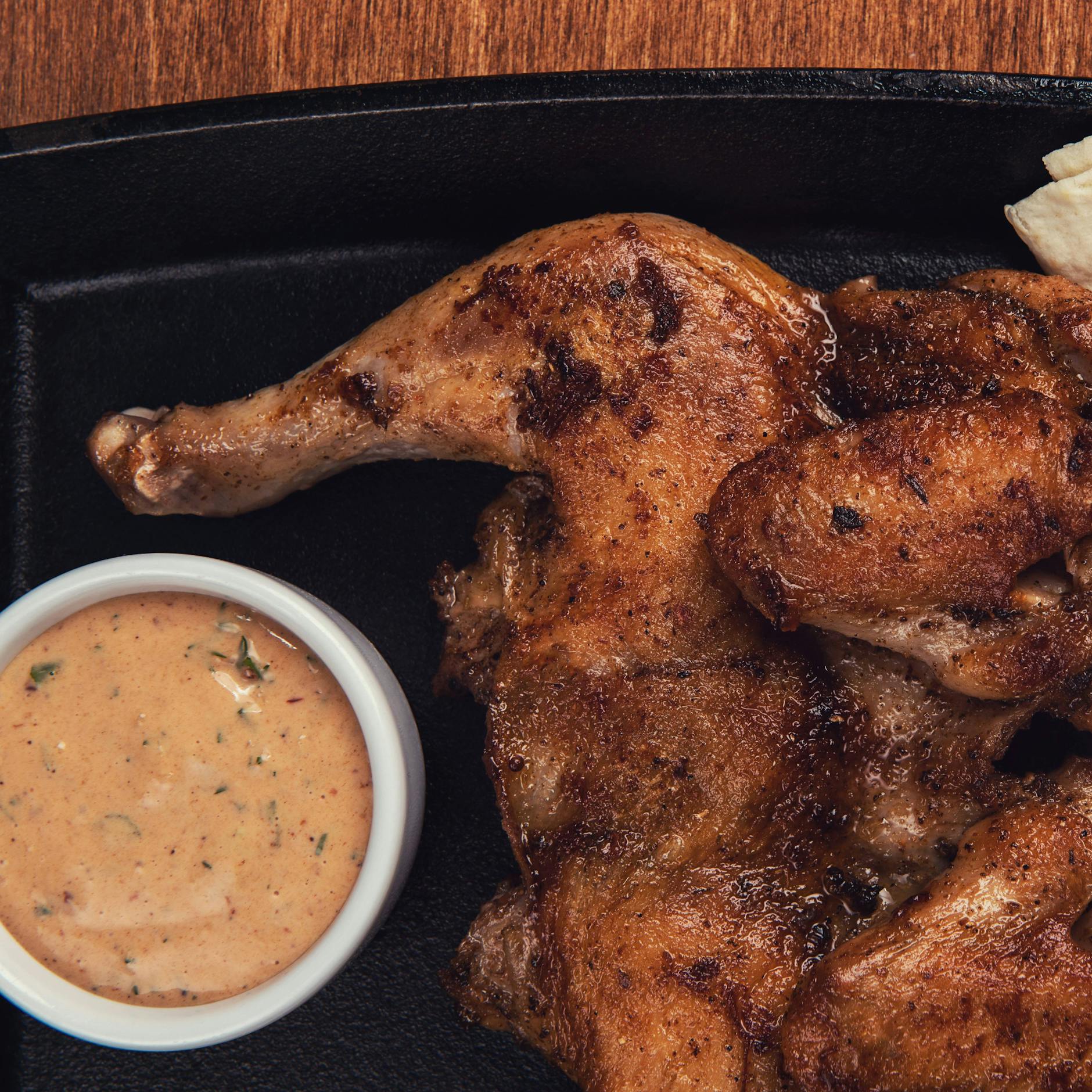 Image - Brathähnchen mit Teufelssoße: Das geniale Rezept von DDR-TV-Koch Kurt Drummer