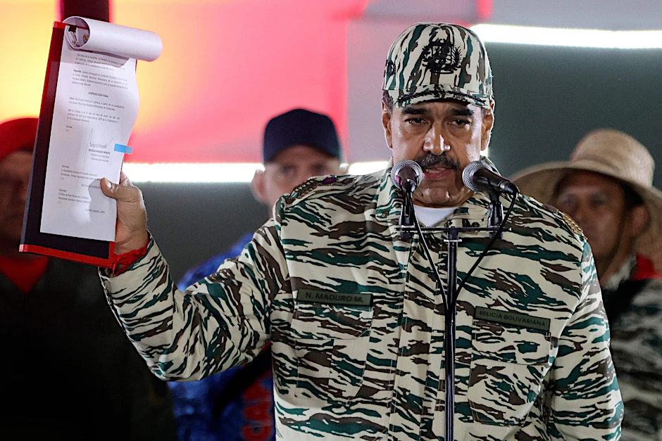 Venezuelas Präsident Nicolás Maduro behauptet, dass ukrainische und US-„Söldner“ festgenommen wurden.