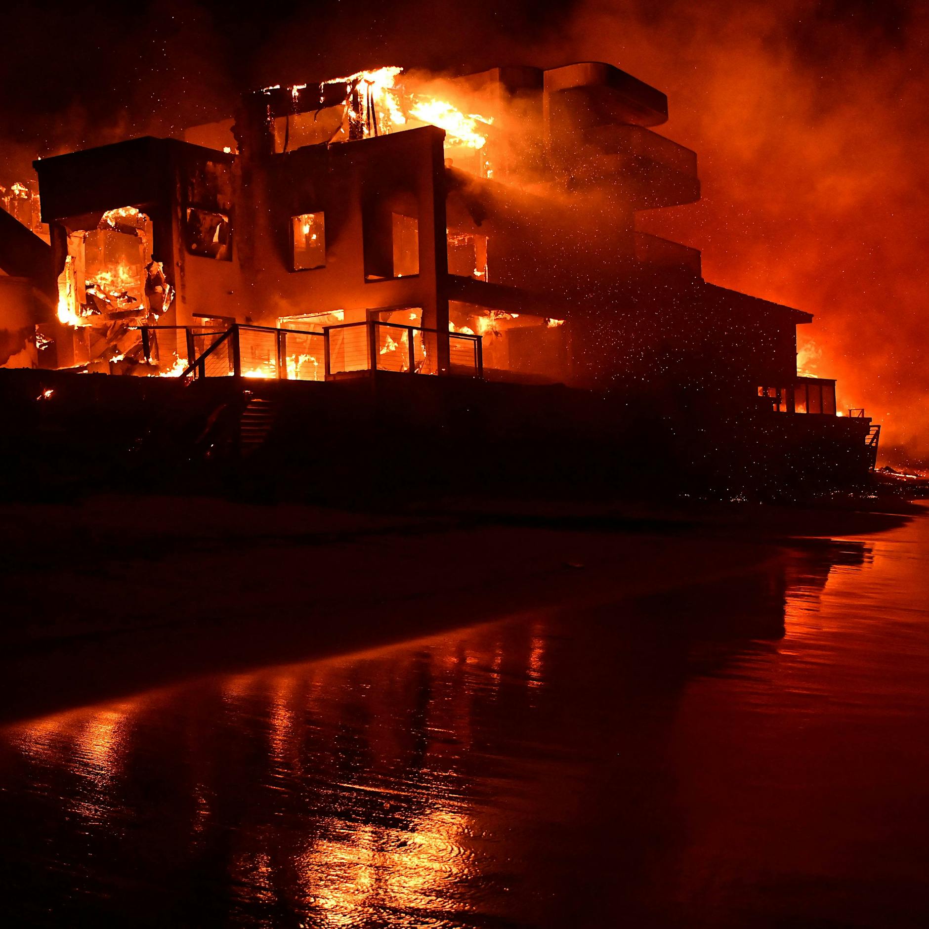 Feuer-Hölle Hollywood: Diese Stars stehen vor den Trümmern ihrer Villen