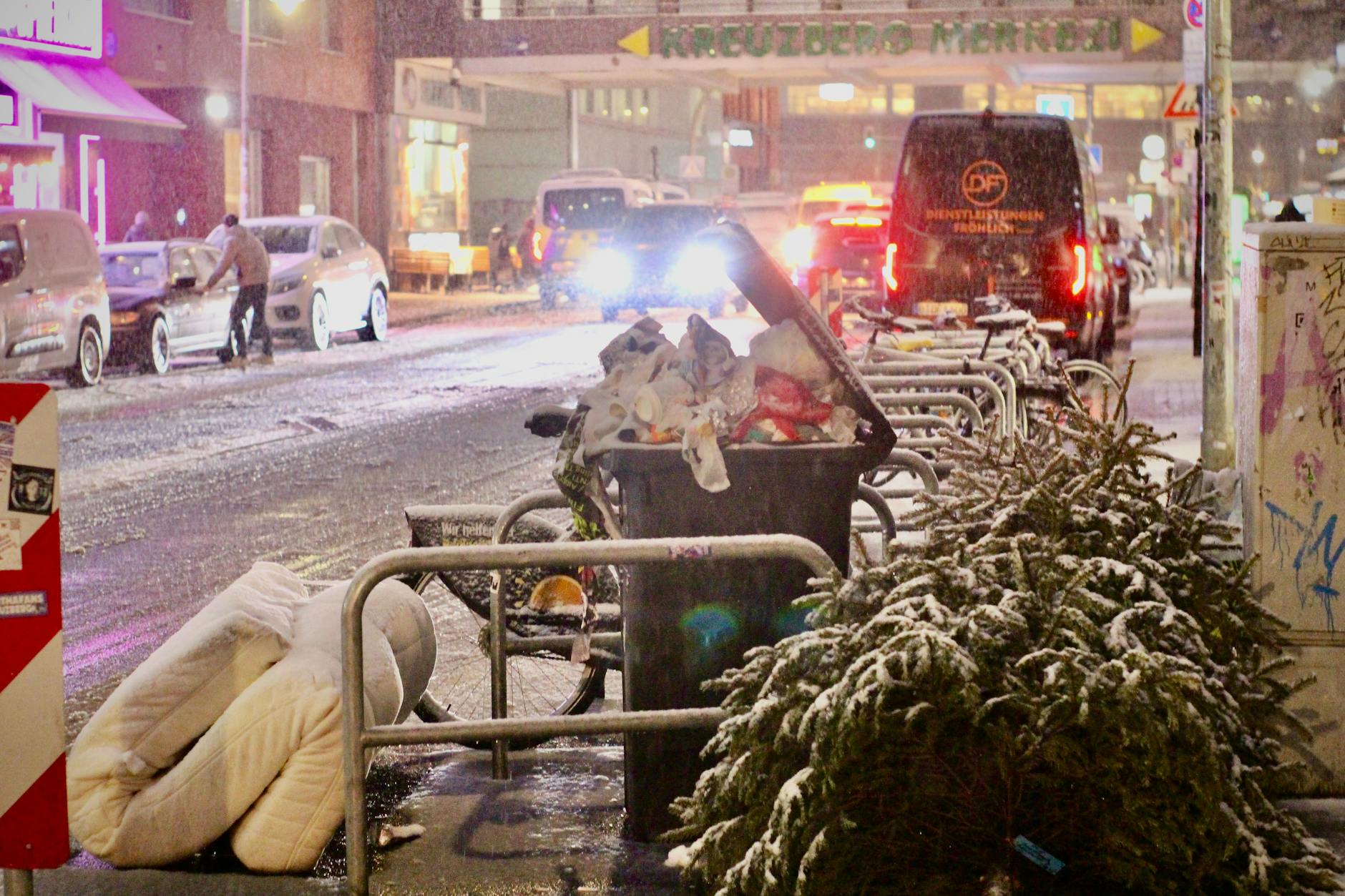 Winteridylle am Kottbusser Tor. Wie sieht es bei Ihnen aus? Teilen Sie Ihre Wintermomente mit uns!