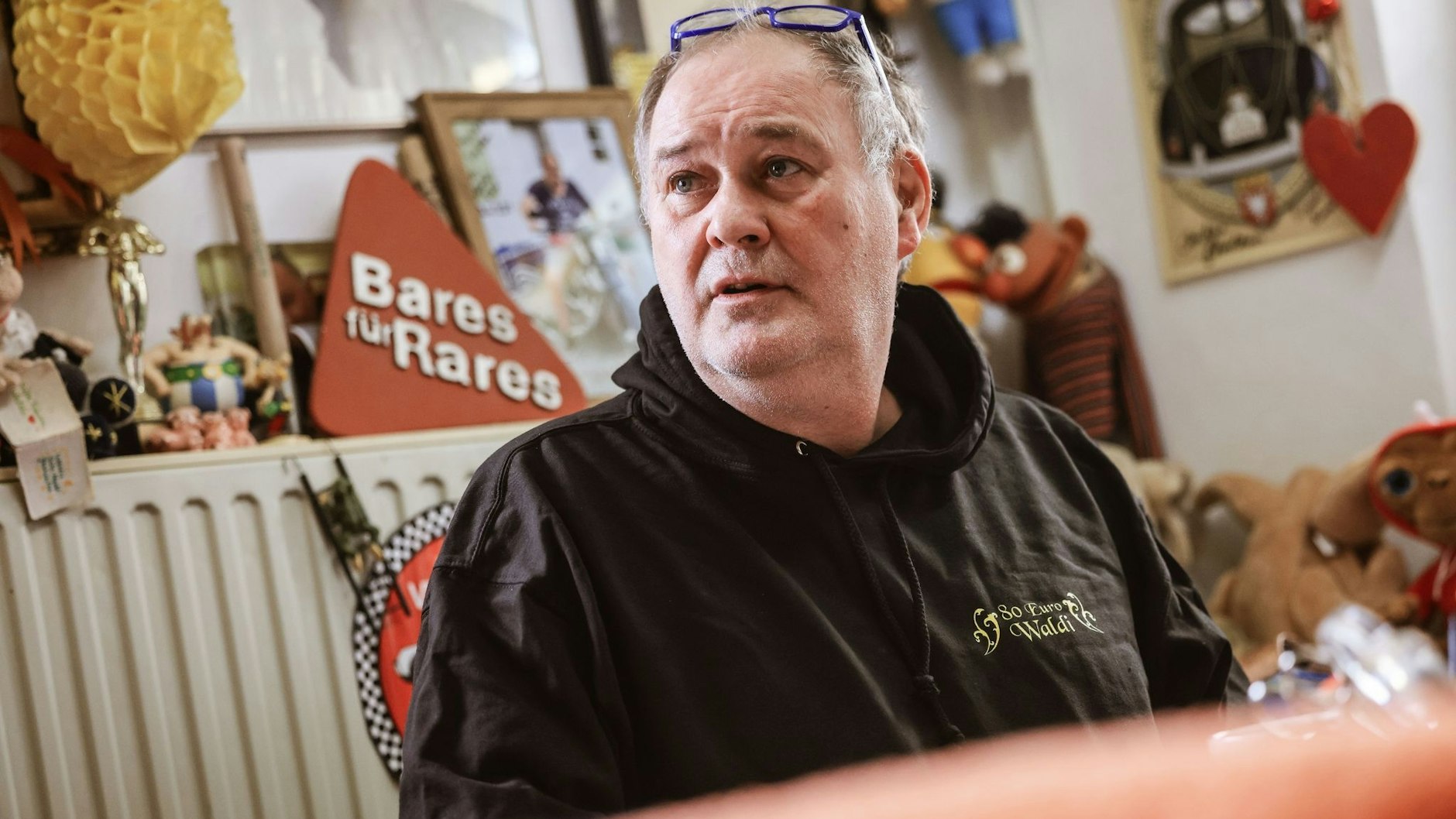 Der Trödel-Händler Waldi Lehnertz hat sich bei „Bares für Rares“ in die Herzen der Fans getrödelt.