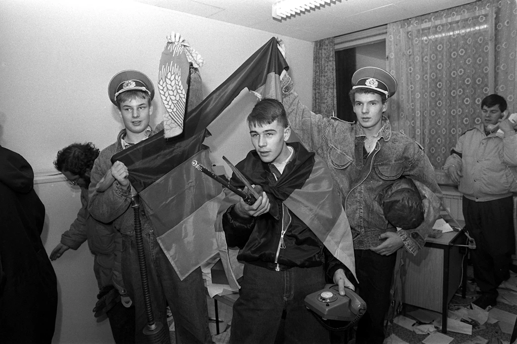 Die Stasi durfte alles, und dann triumphierte das Volk über die Spitzel