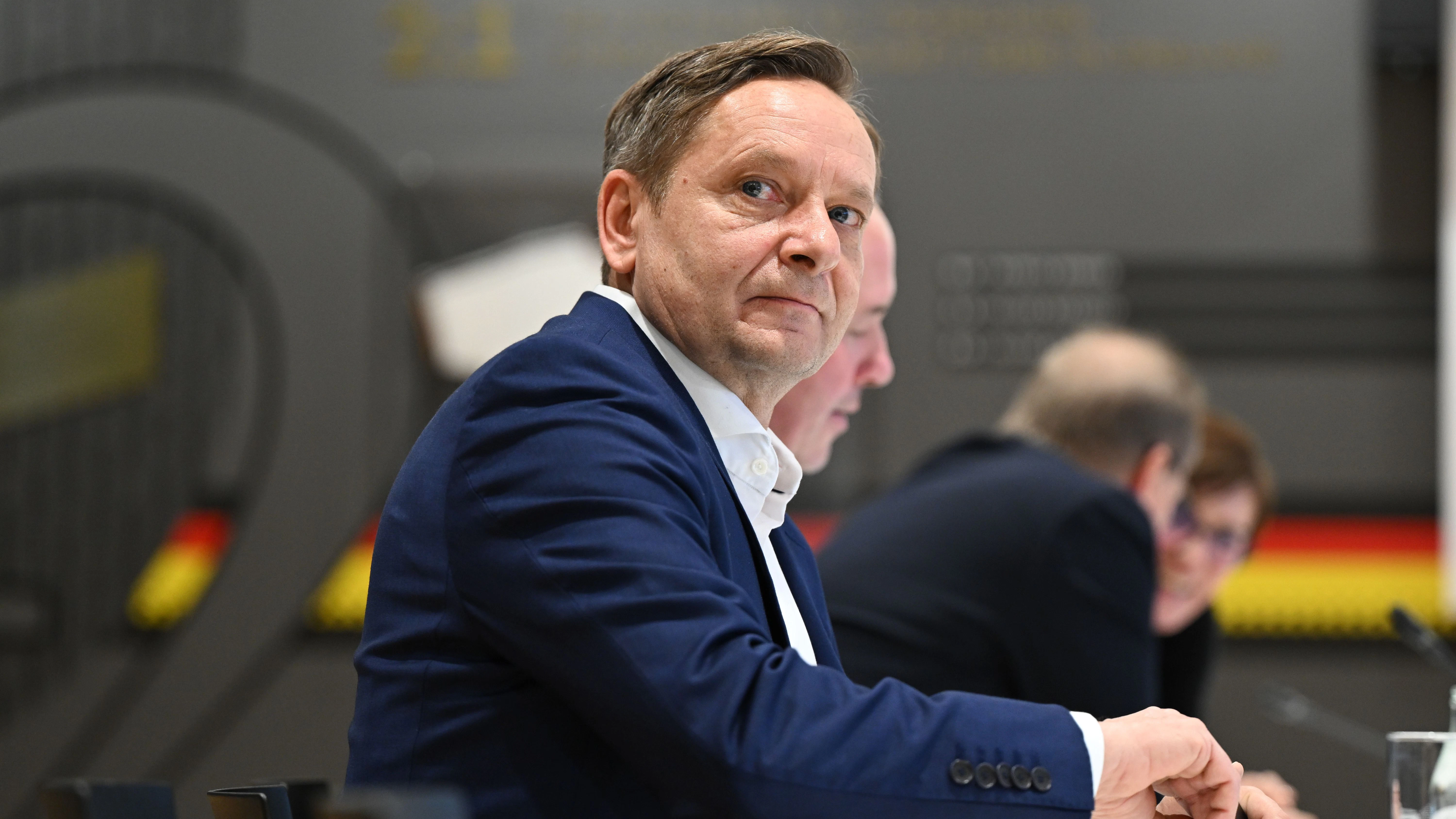 Union-Manager Horst Heldt im Verhandlungssaal des DFB-Sportgerichts. 