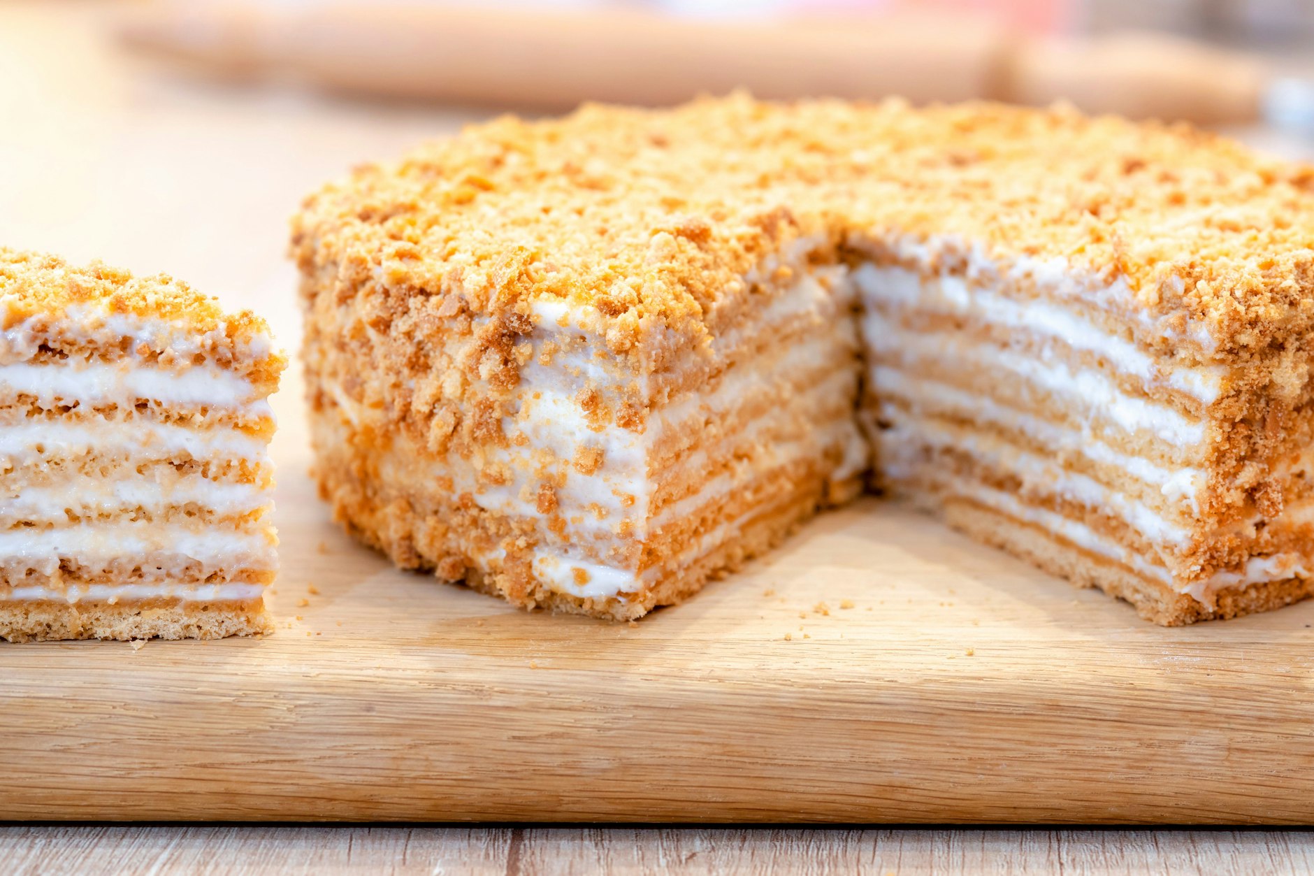 Der Medovik-Kuchen ist Tradition, Liebe und Genuss!