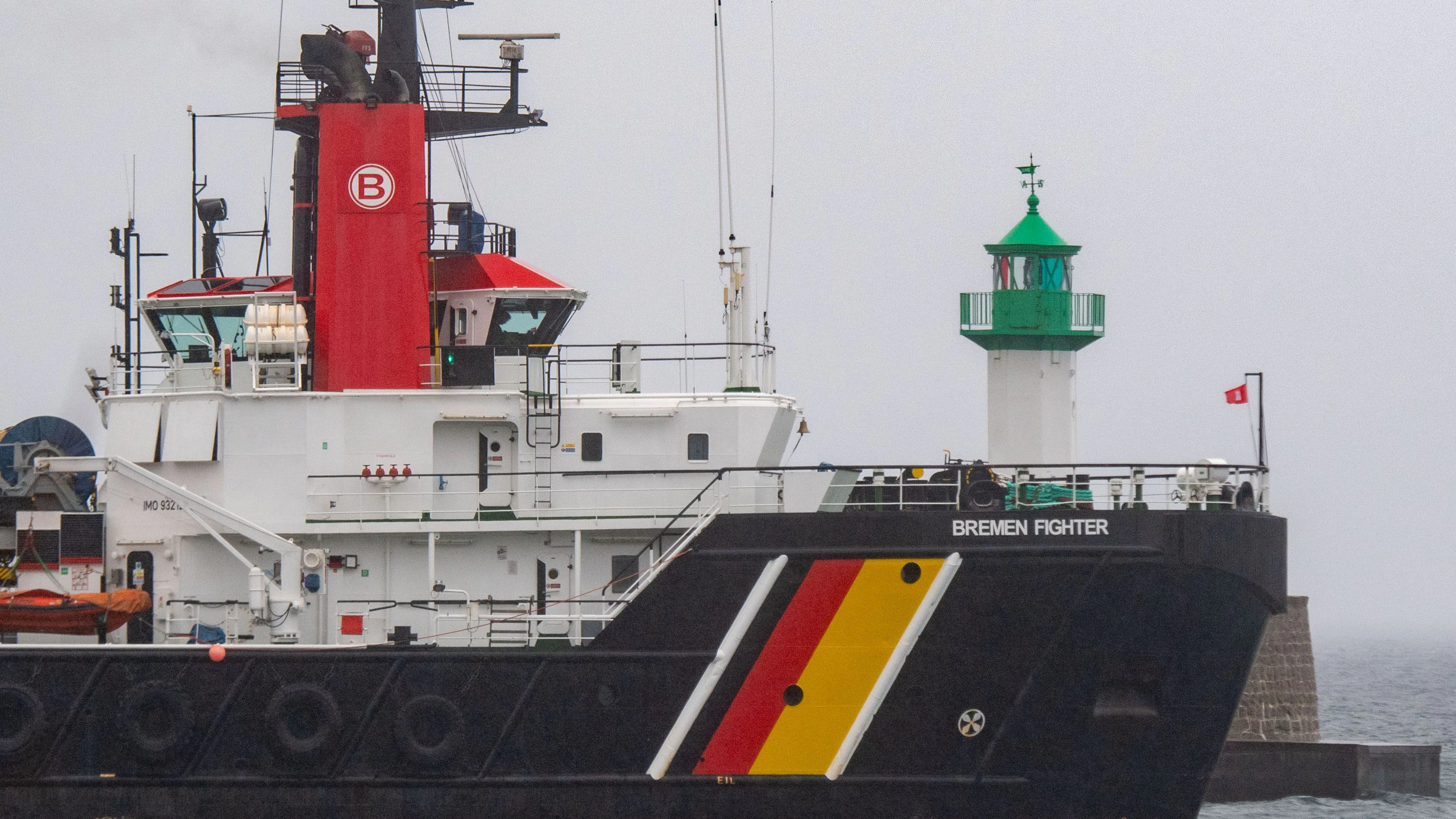 Der Notfallschlepper "Bremen Fighter" ist unterwegs.  